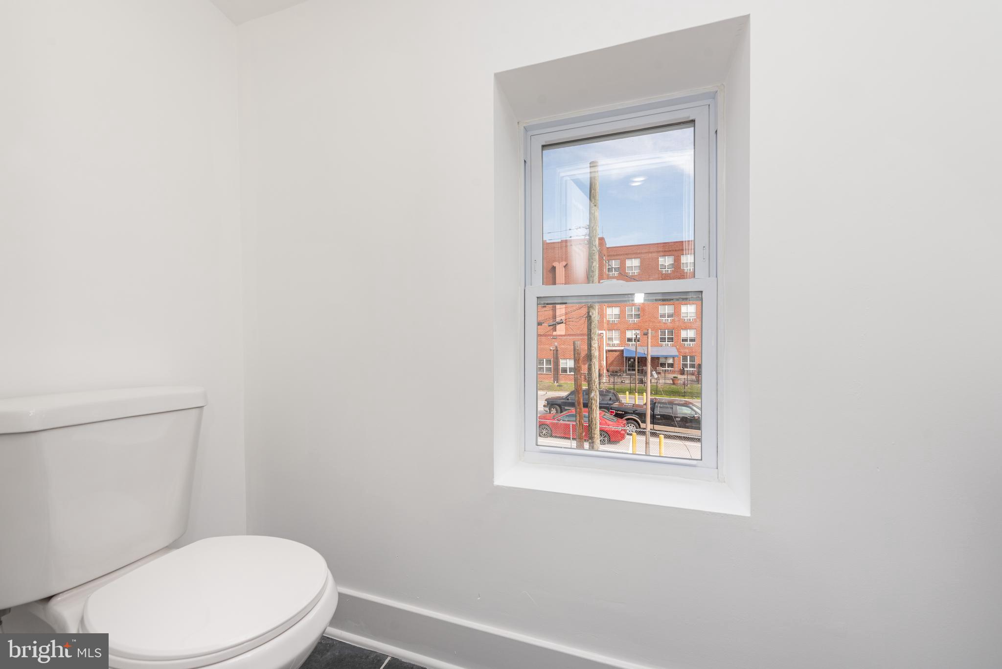 SANDTOWN-WINCHESTER - Residential