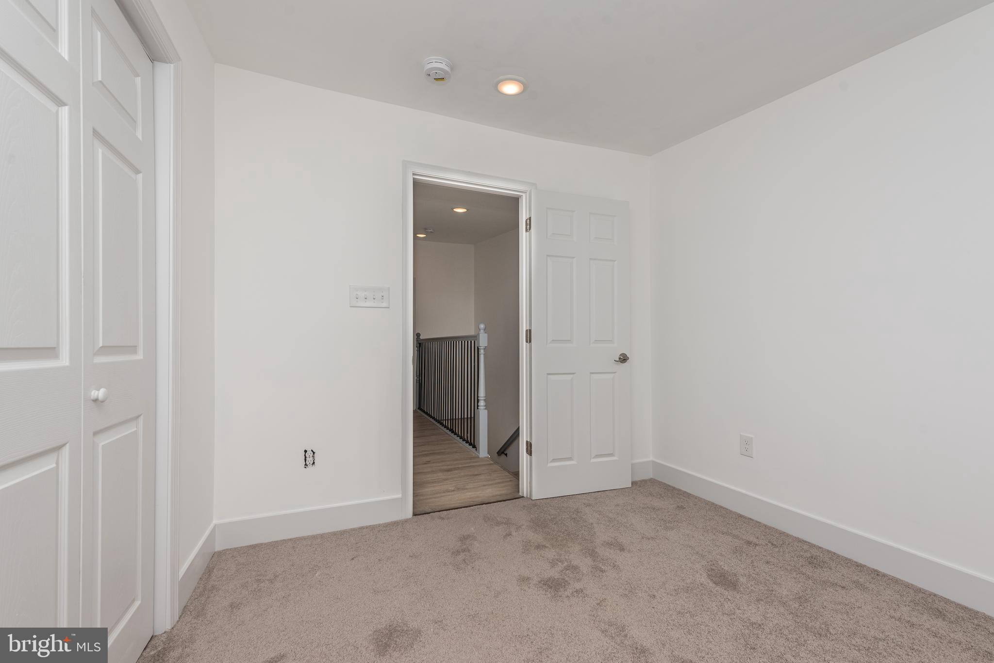 SANDTOWN-WINCHESTER - Residential