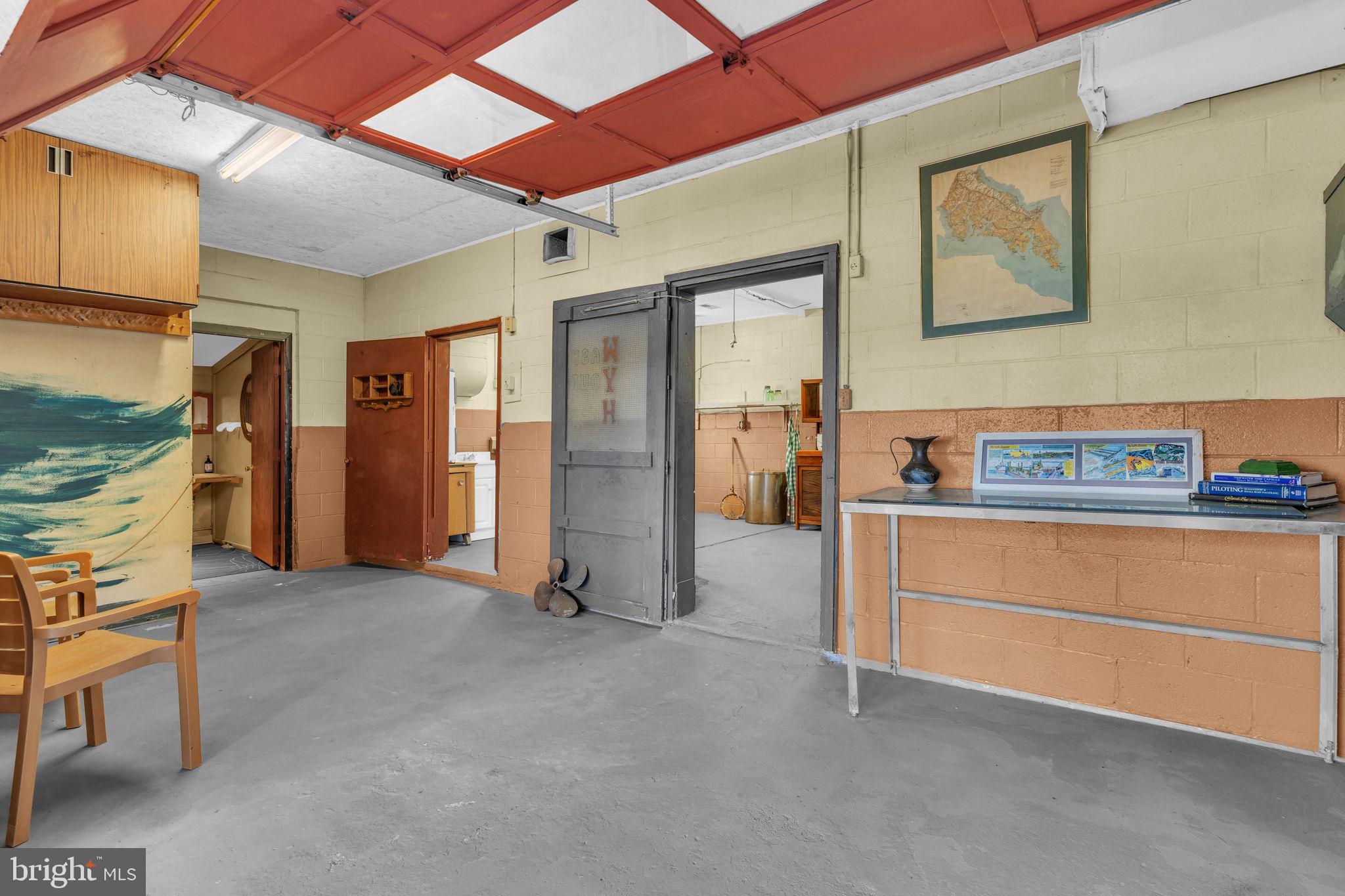 ST. GEORGE ISLAND - Commercial Sale