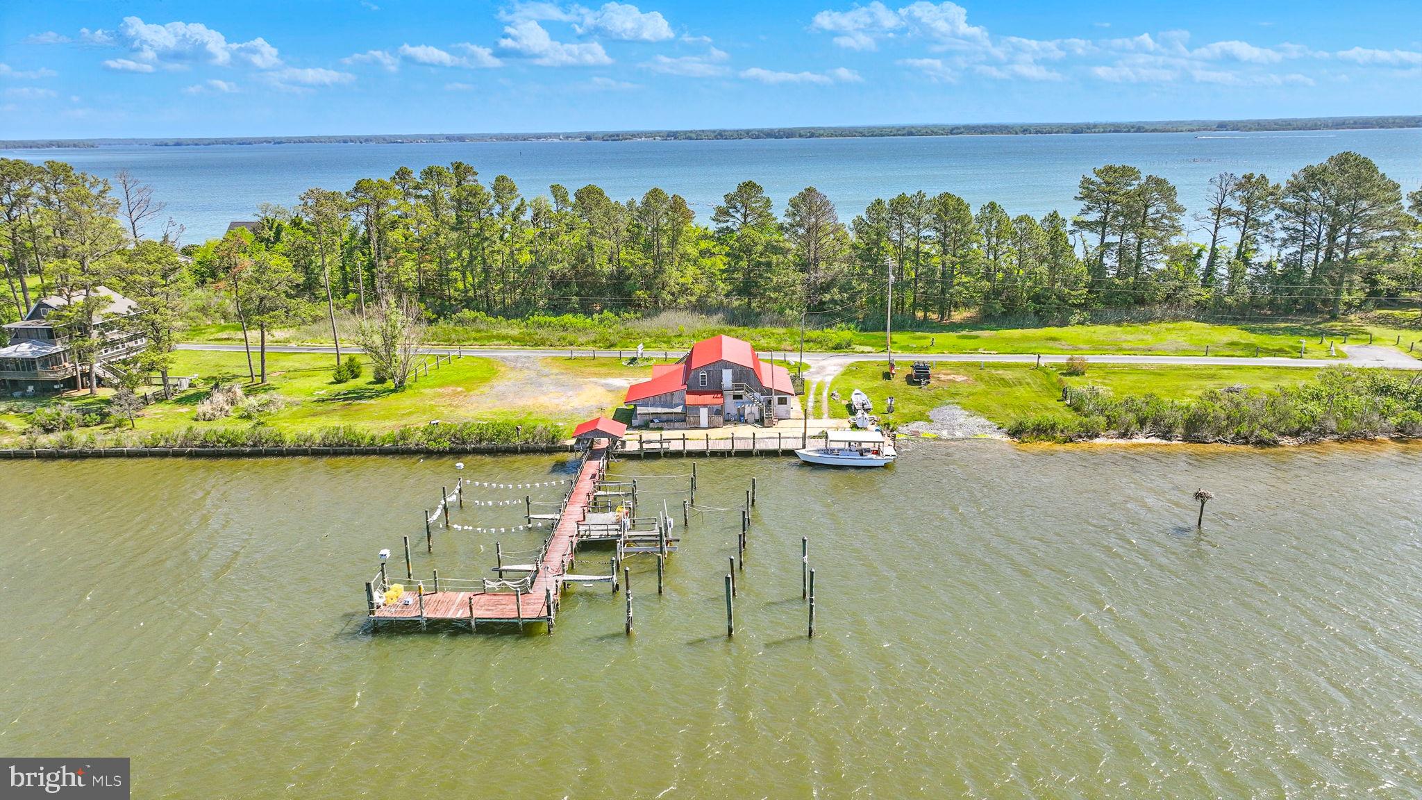 ST. GEORGE ISLAND - Commercial Sale