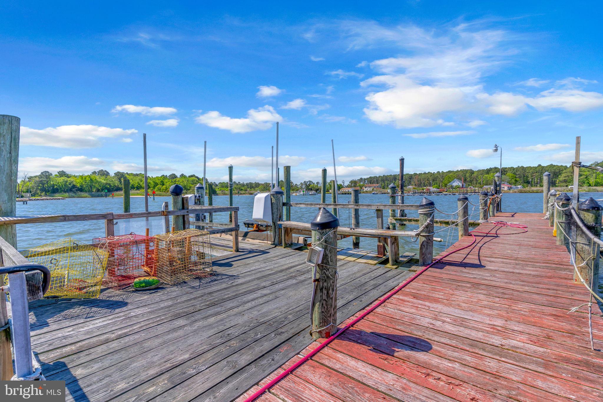 ST. GEORGE ISLAND - Commercial Sale