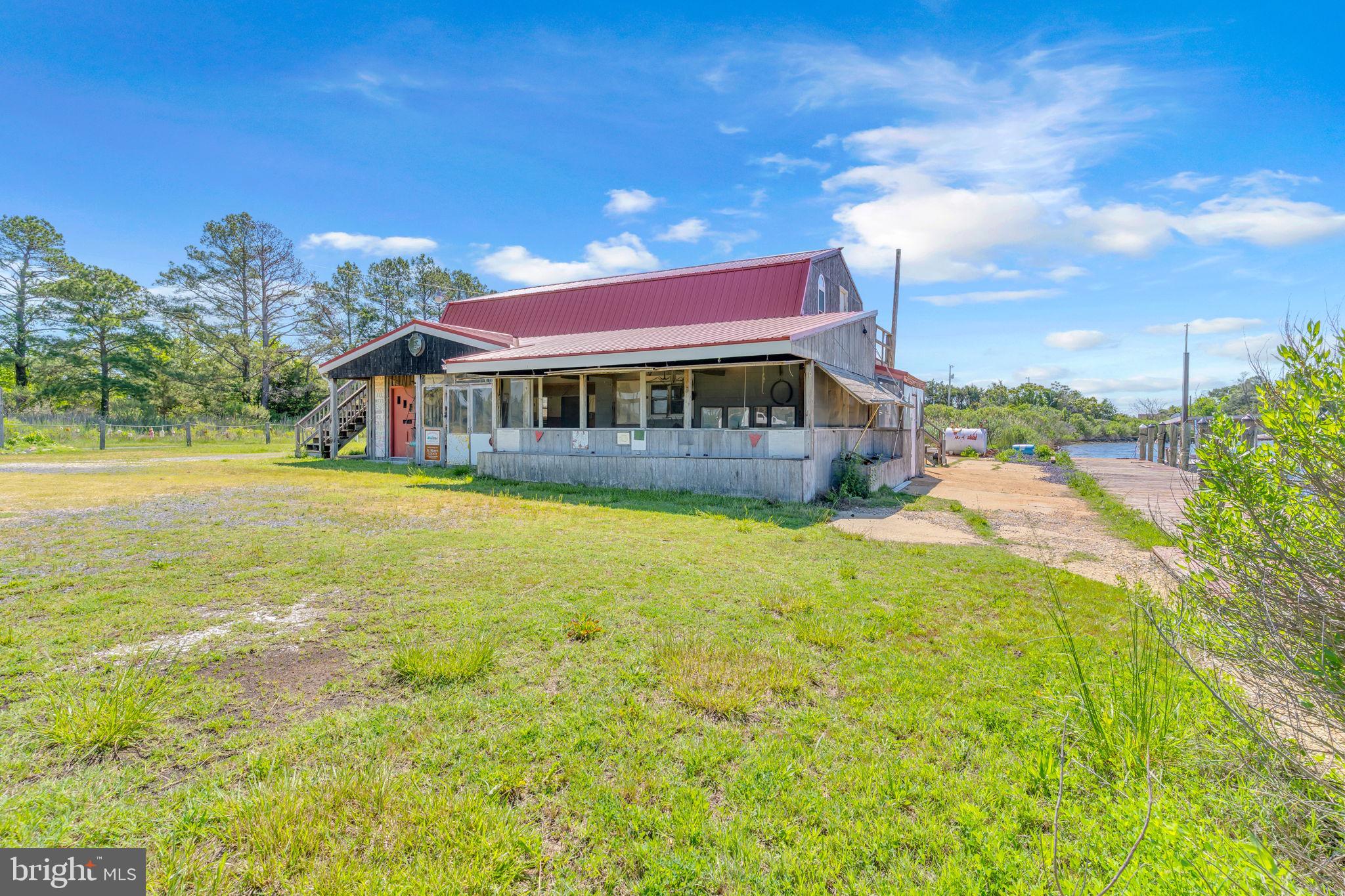 ST. GEORGE ISLAND - Commercial Sale