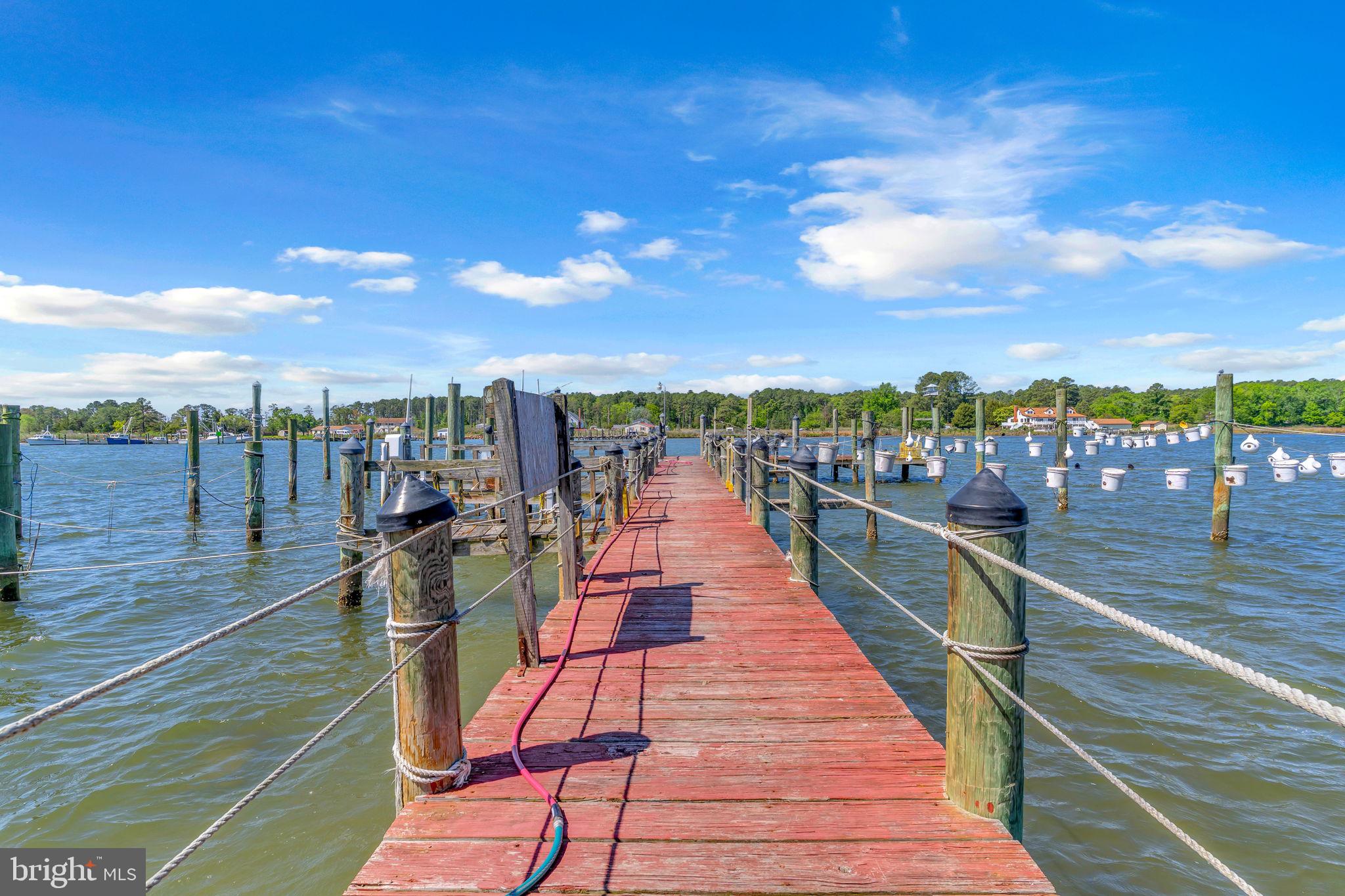 ST. GEORGE ISLAND - Commercial Sale