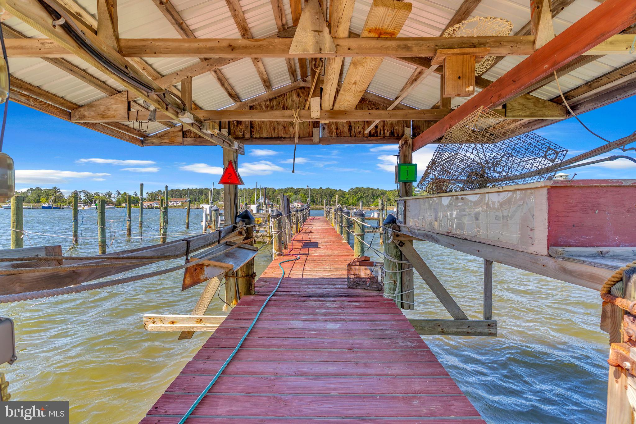 ST. GEORGE ISLAND - Commercial Sale