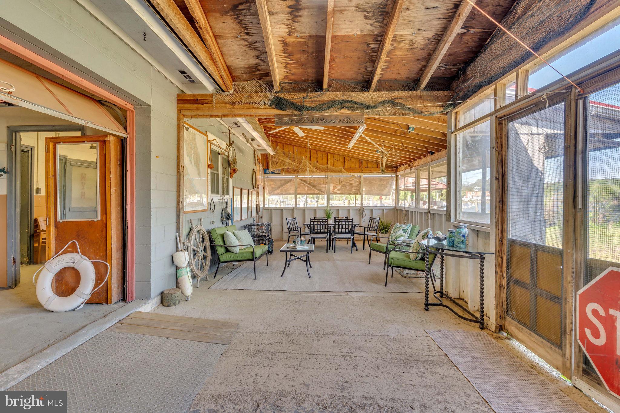 ST. GEORGE ISLAND - Commercial Sale