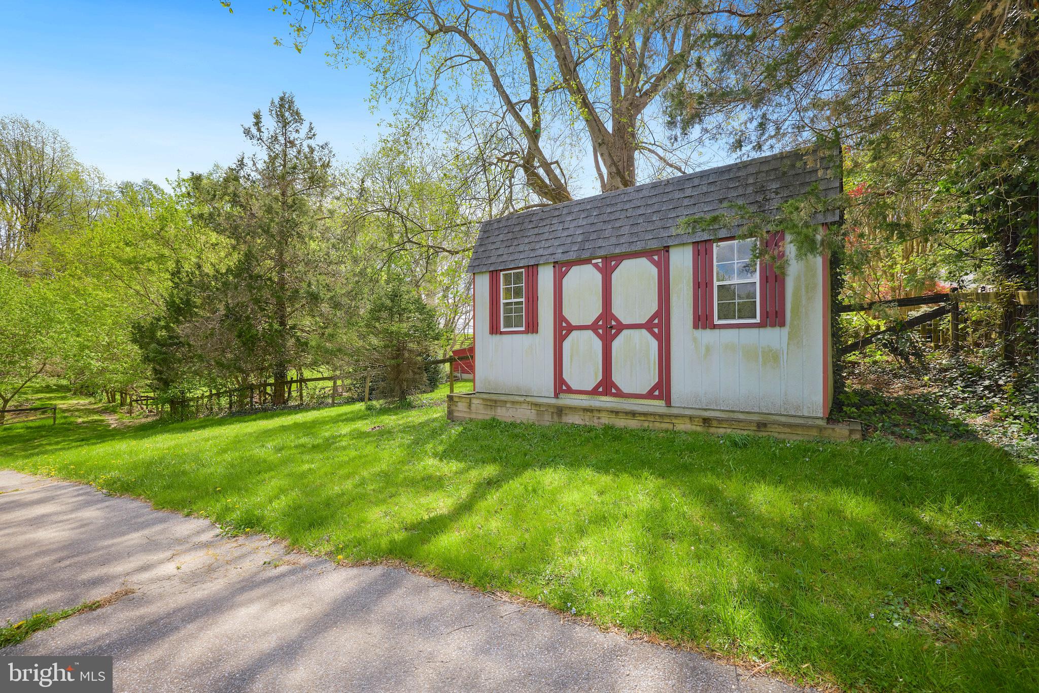 BLUE RIDGE FARMS - Residential