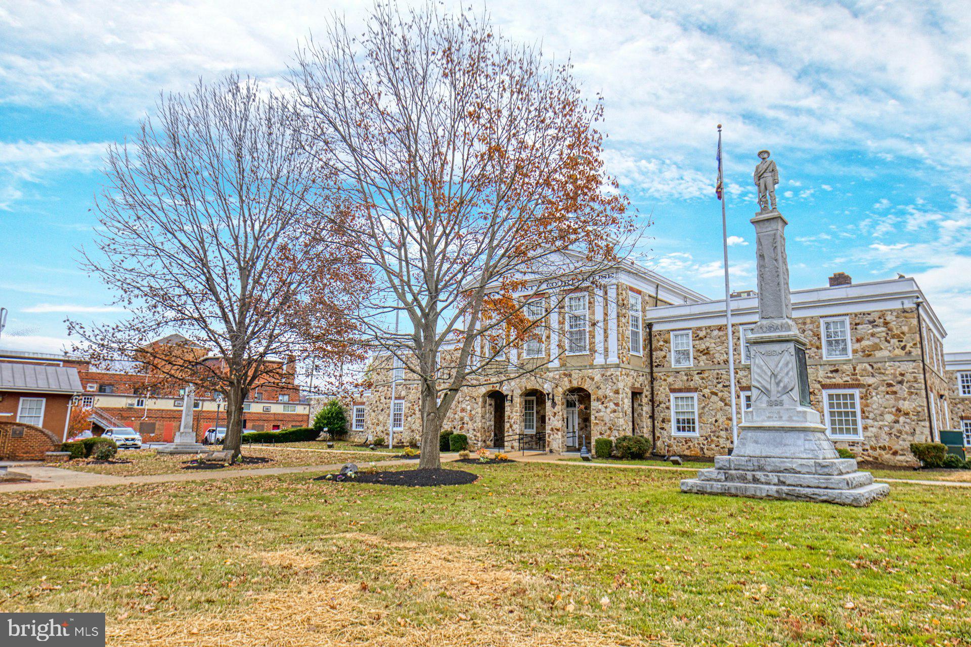 HIGH KNOB - Residential