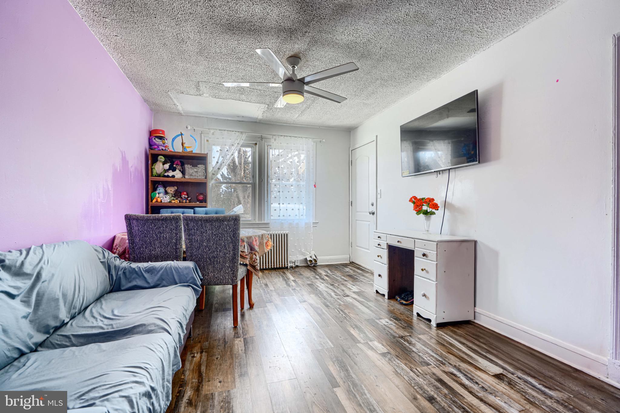 GREEKTOWN - Residential Income
