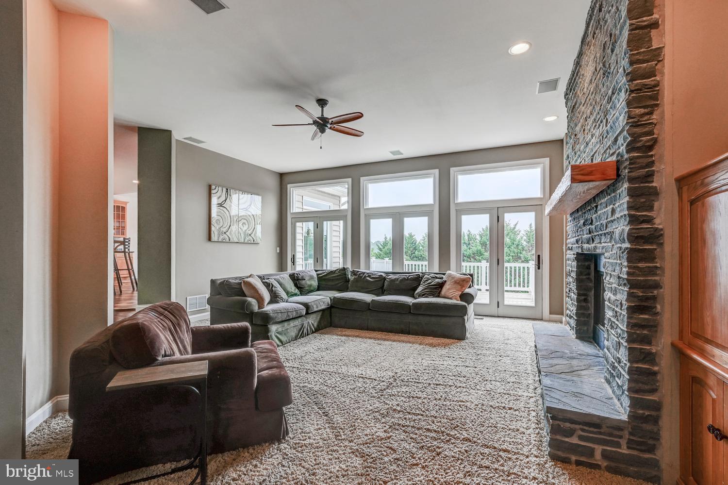 GRAYSTONE FARMS ESTATES - Residential