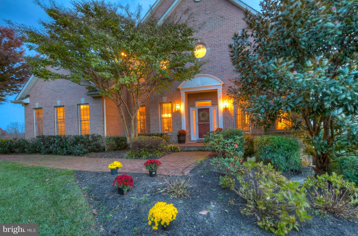 GRAYSTONE FARMS ESTATES - Residential