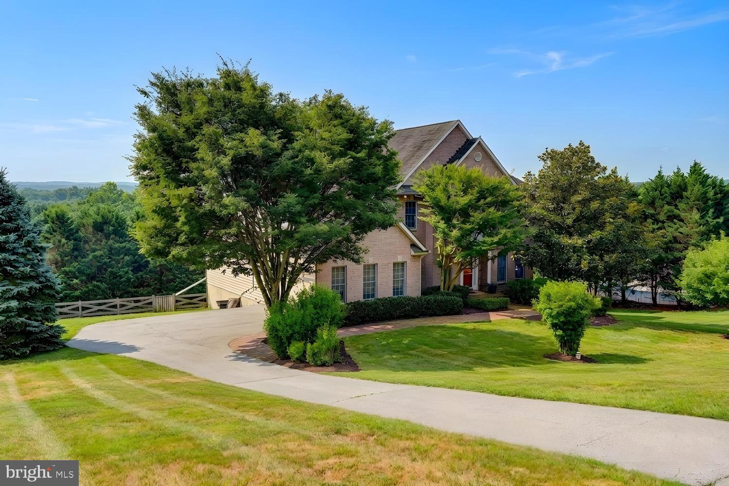 GRAYSTONE FARMS ESTATES - Residential