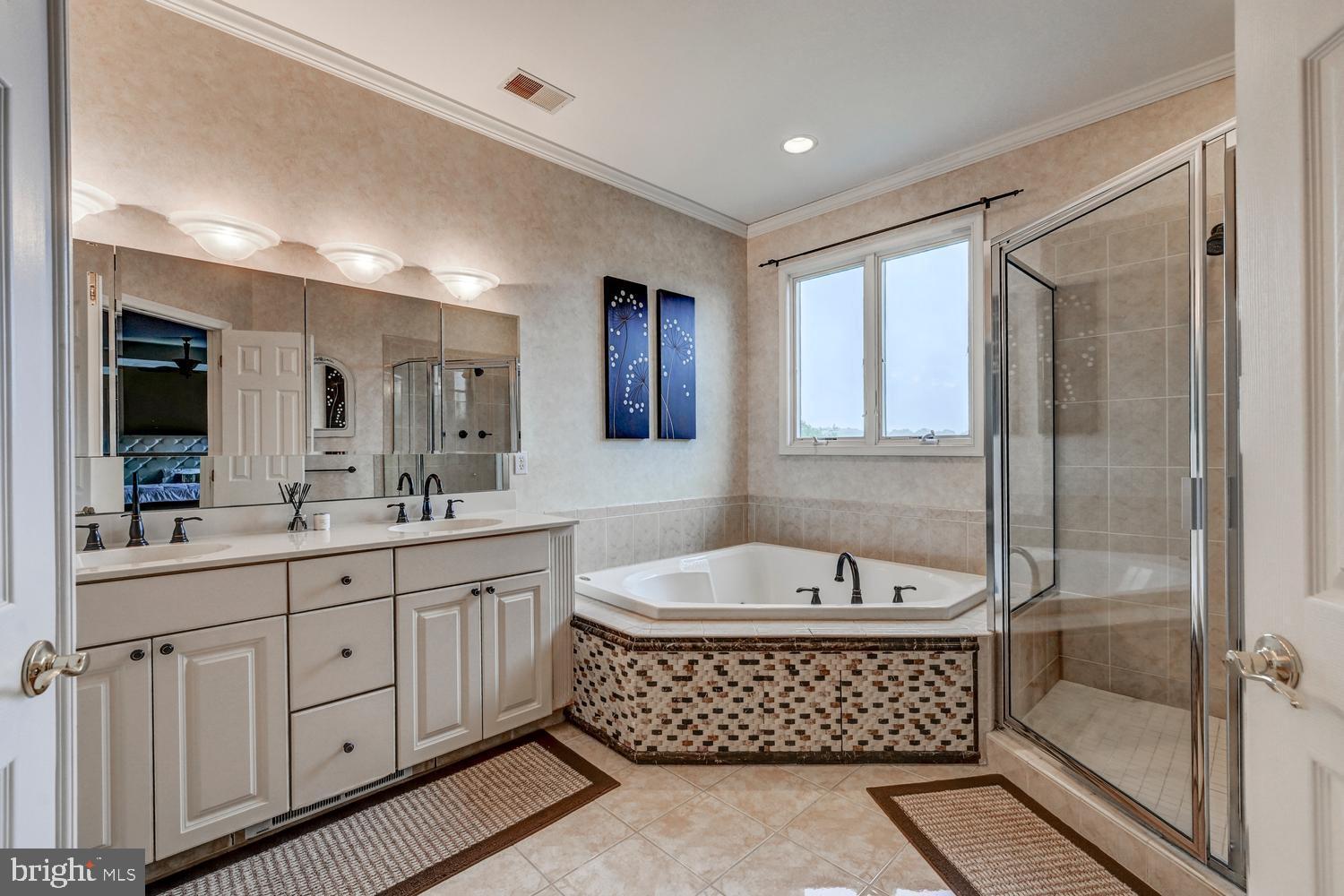GRAYSTONE FARMS ESTATES - Residential