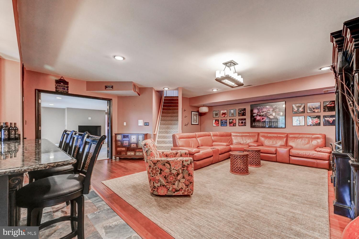 GRAYSTONE FARMS ESTATES - Residential