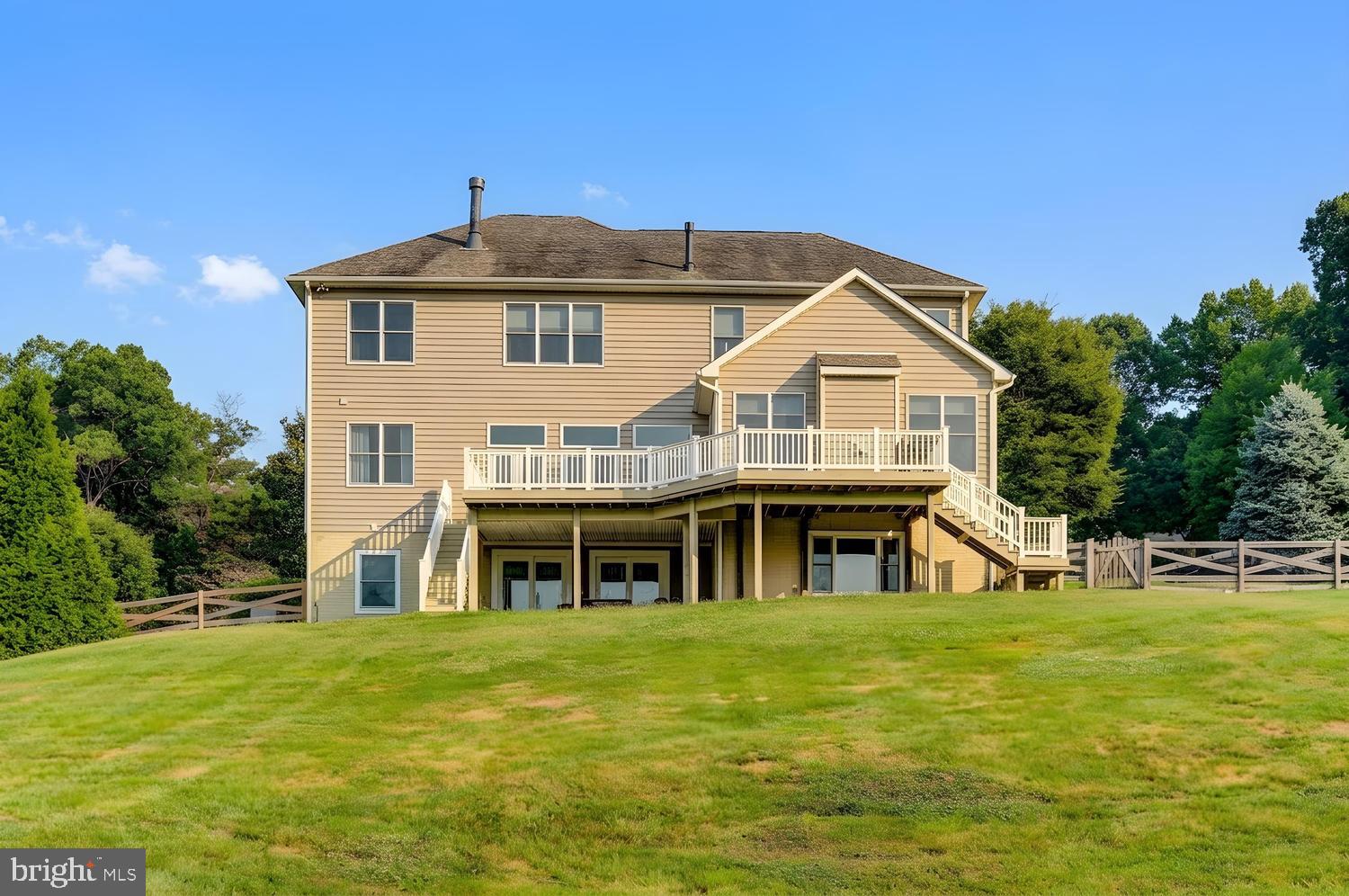 GRAYSTONE FARMS ESTATES - Residential