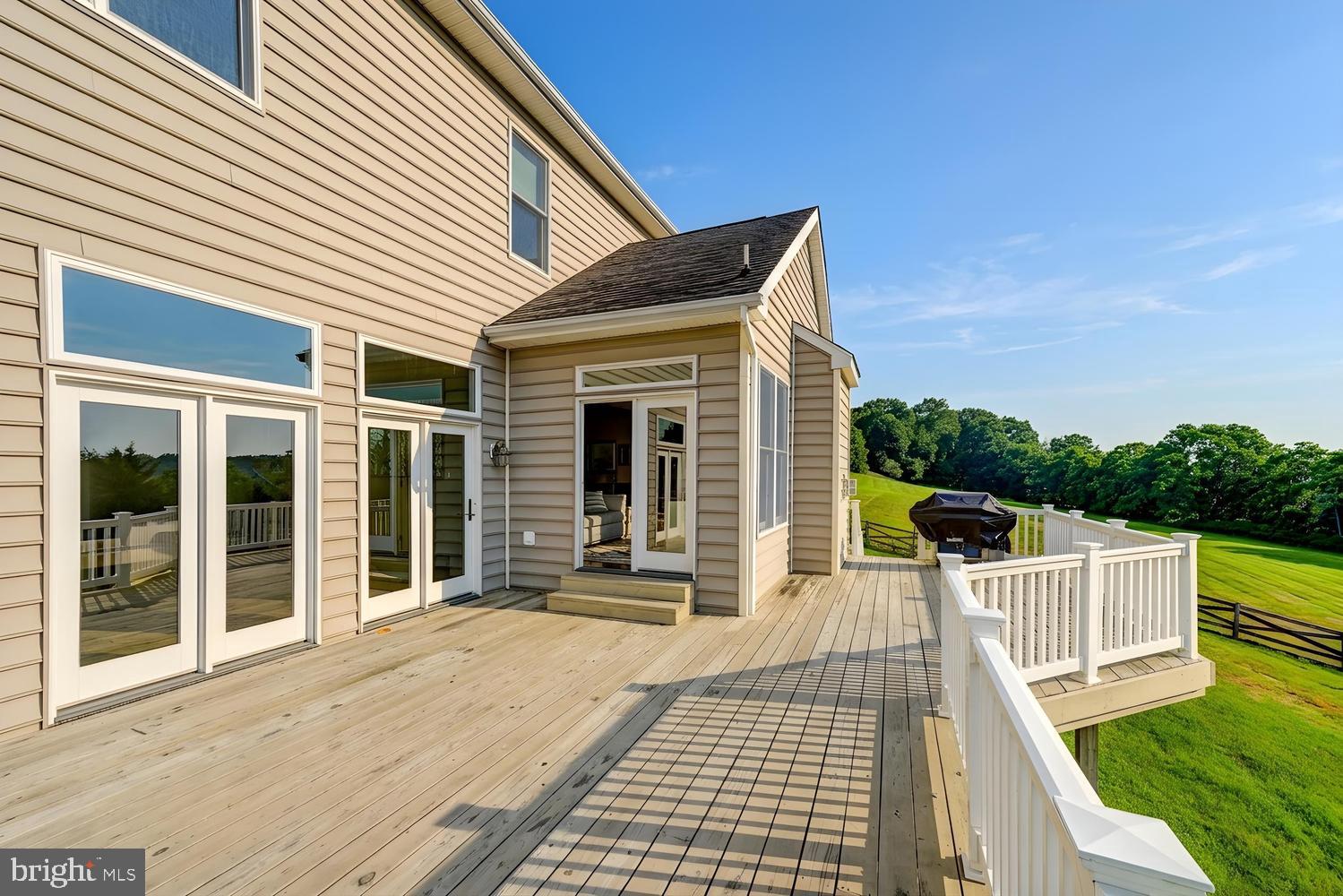 GRAYSTONE FARMS ESTATES - Residential