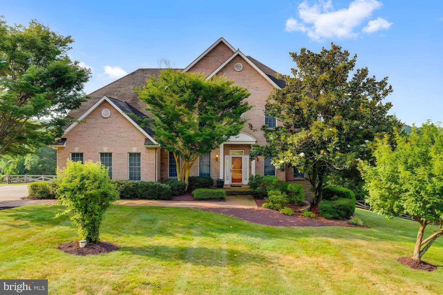 GRAYSTONE FARMS ESTATES - Residential