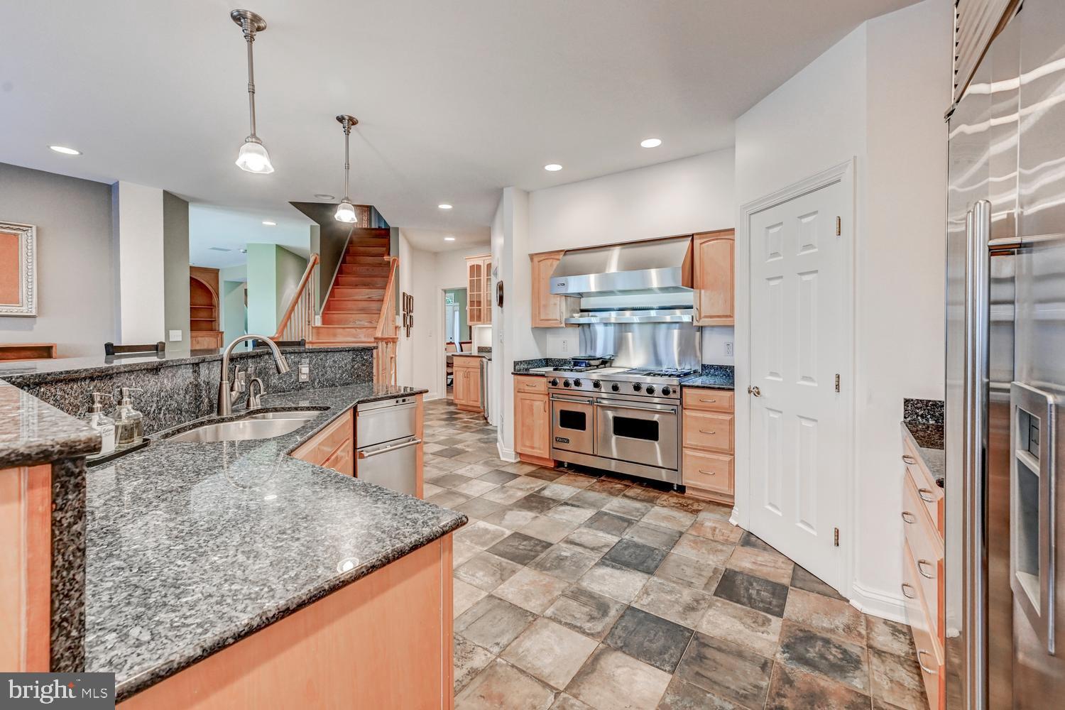 GRAYSTONE FARMS ESTATES - Residential