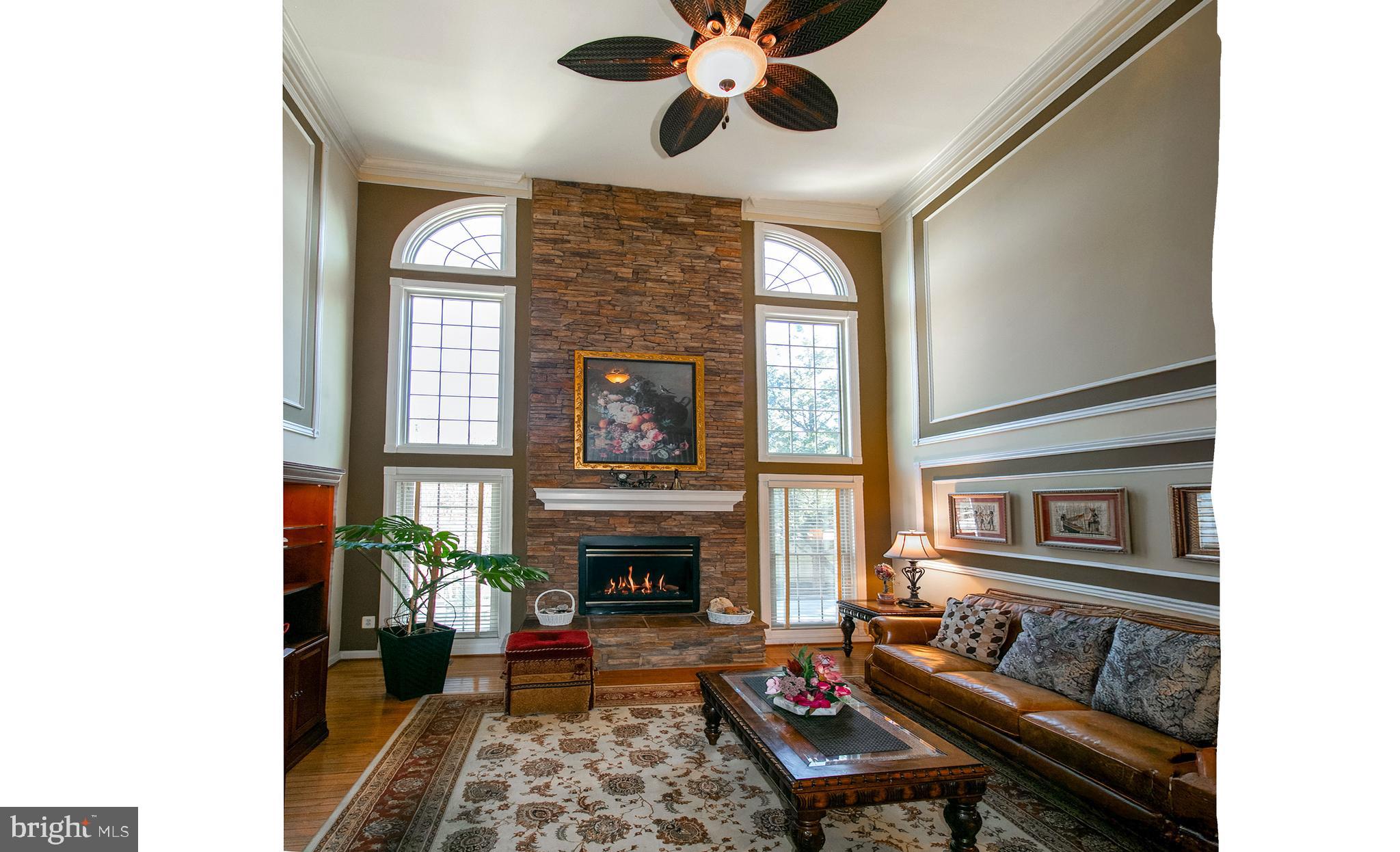 FAIR OAKS GLEN - Residential