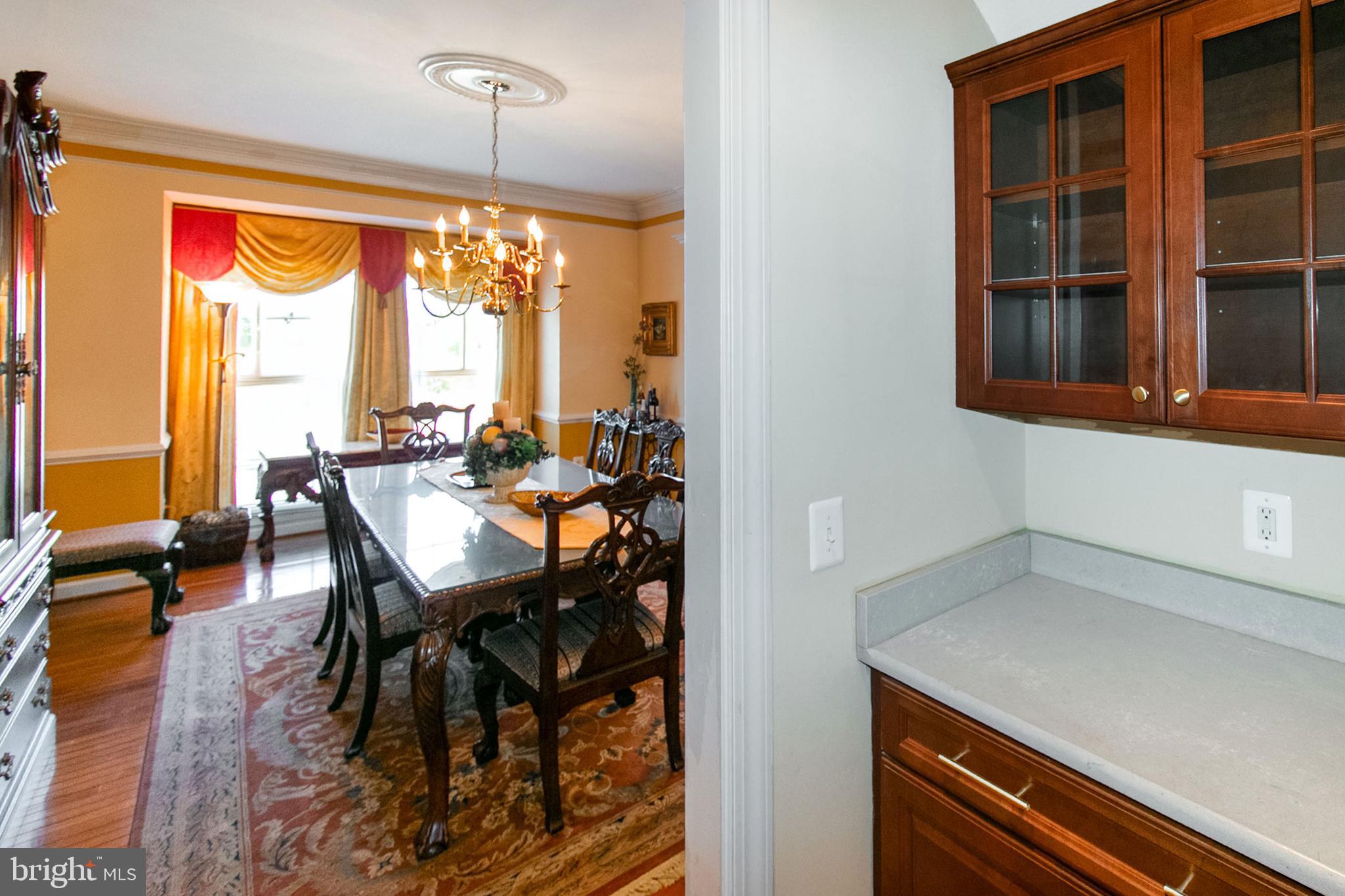 FAIR OAKS GLEN - Residential
