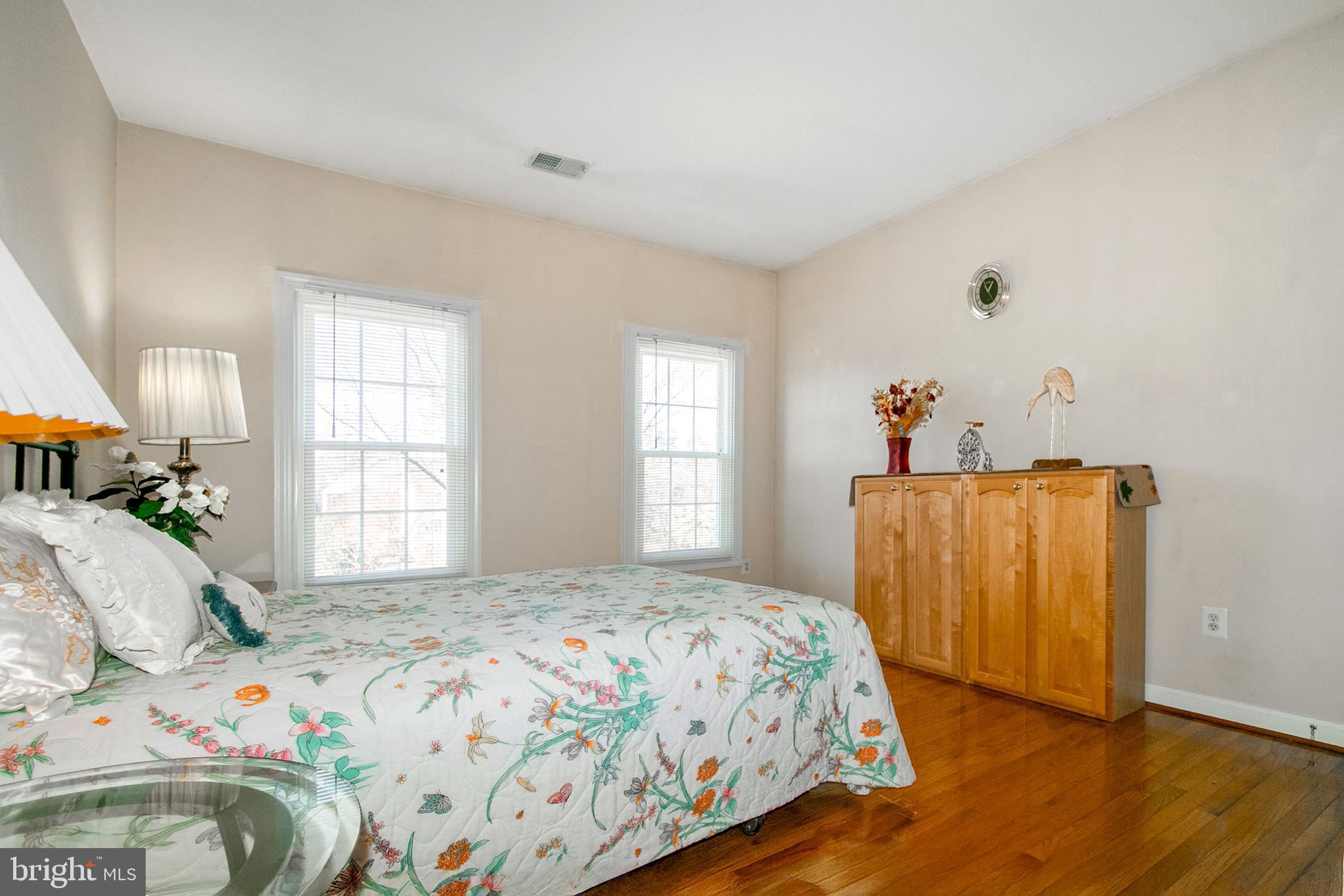 FAIR OAKS GLEN - Residential