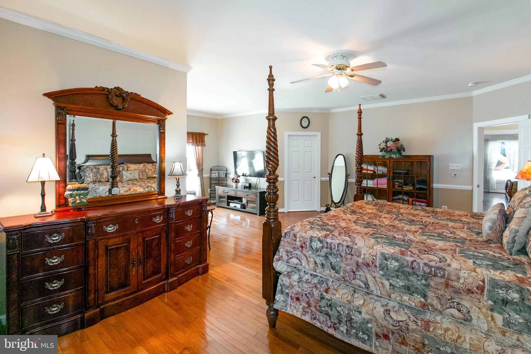 FAIR OAKS GLEN - Residential