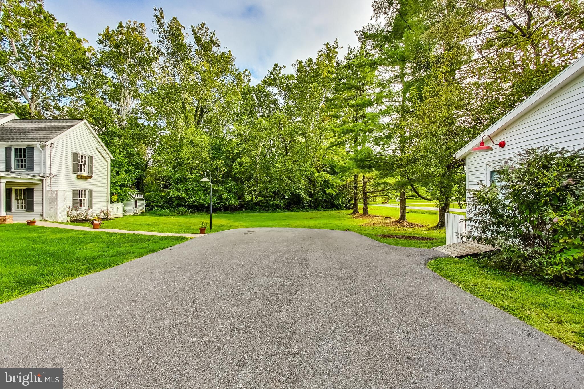 DARNESTOWN OUTSIDE - Residential