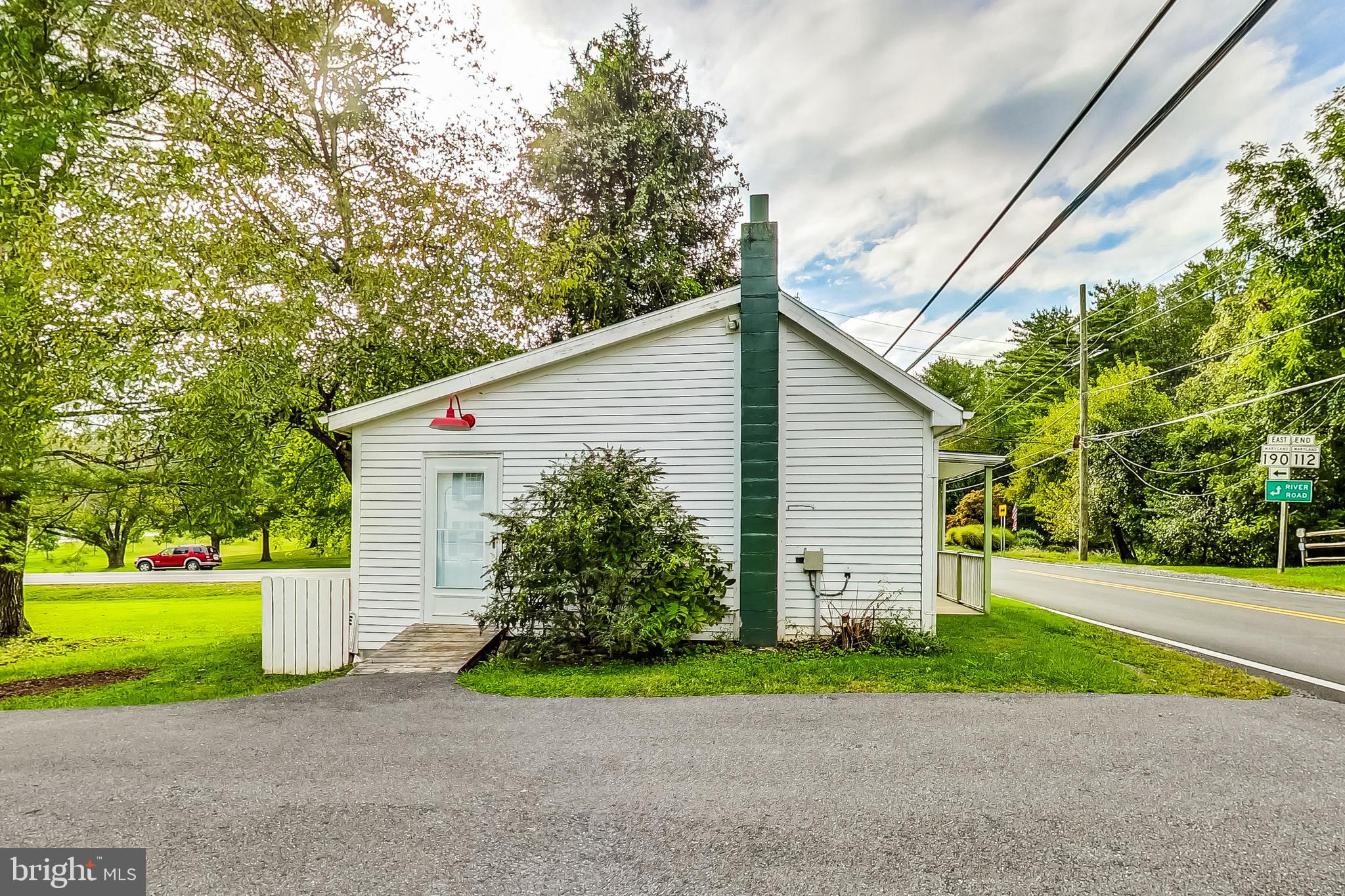 DARNESTOWN OUTSIDE - Residential