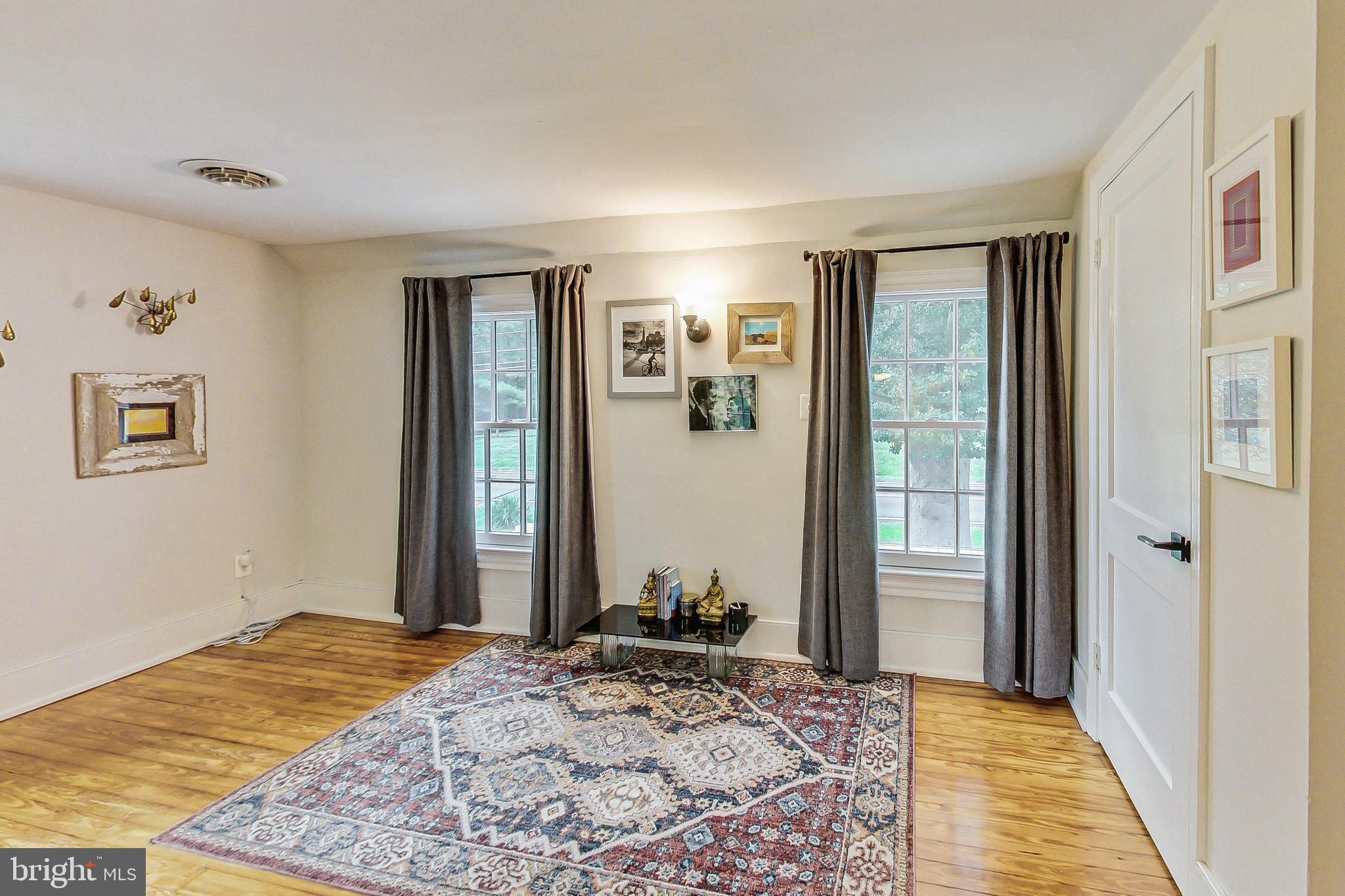 DARNESTOWN OUTSIDE - Residential