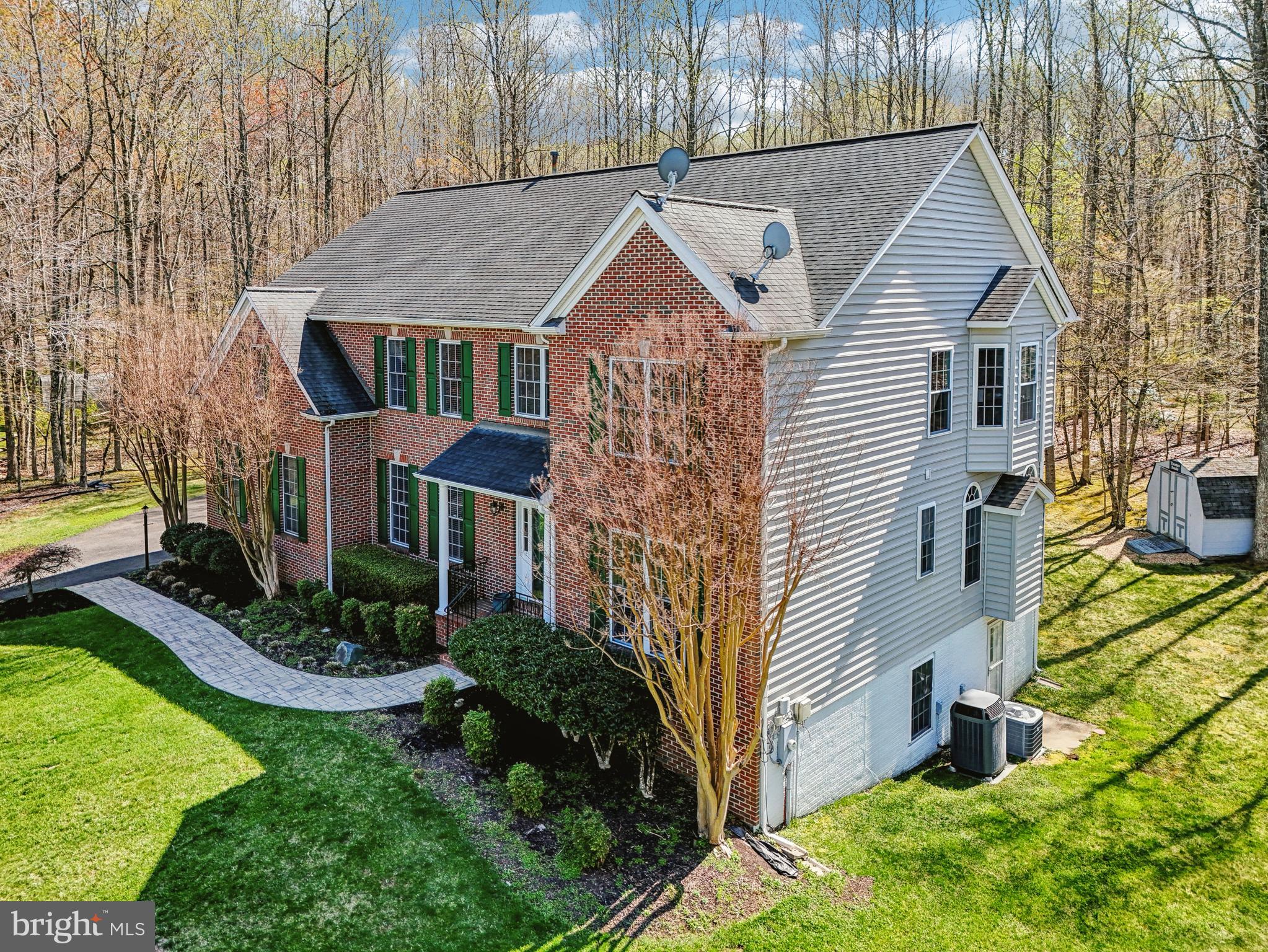 HERITAGE CROSSING - Residential