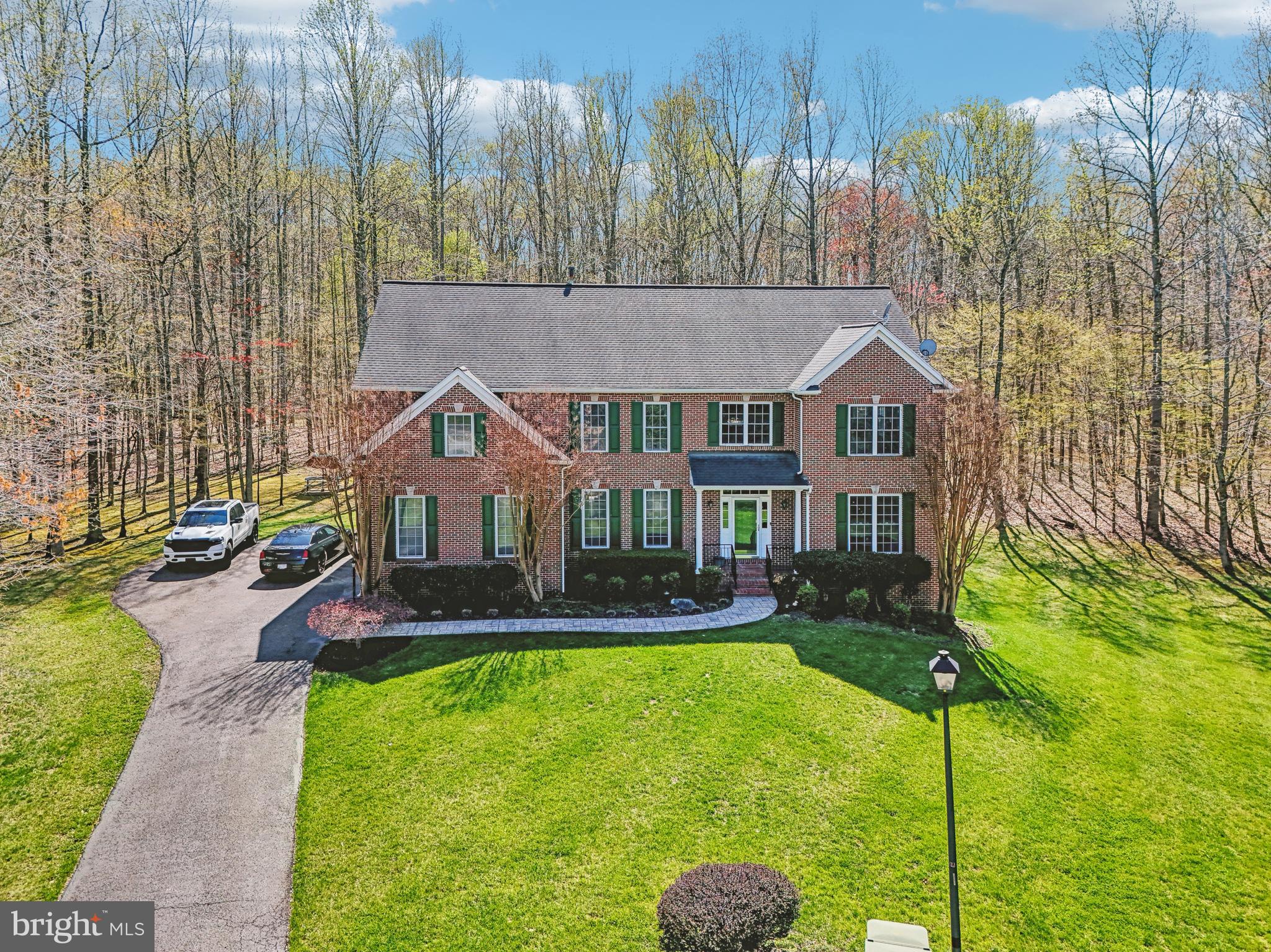 HERITAGE CROSSING - Residential