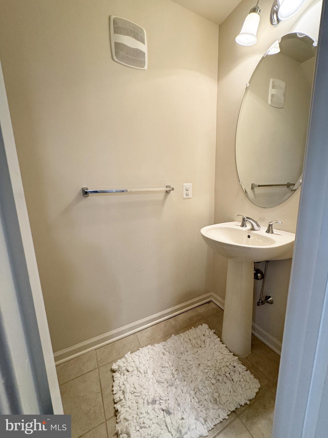 BUCKINGHAM AT LOUDOUN VALLEY - Residential Lease