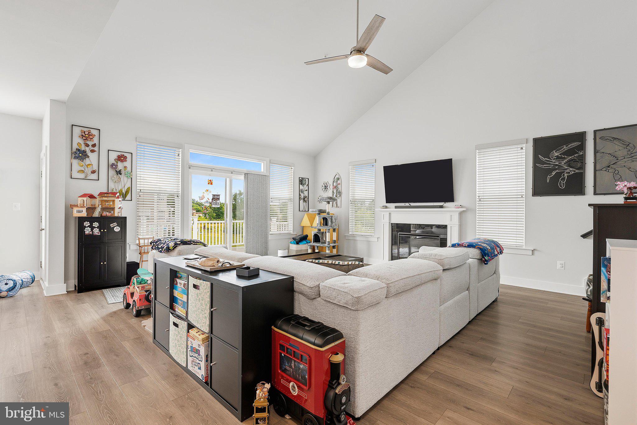 MEADE'S CROSSING - Residential