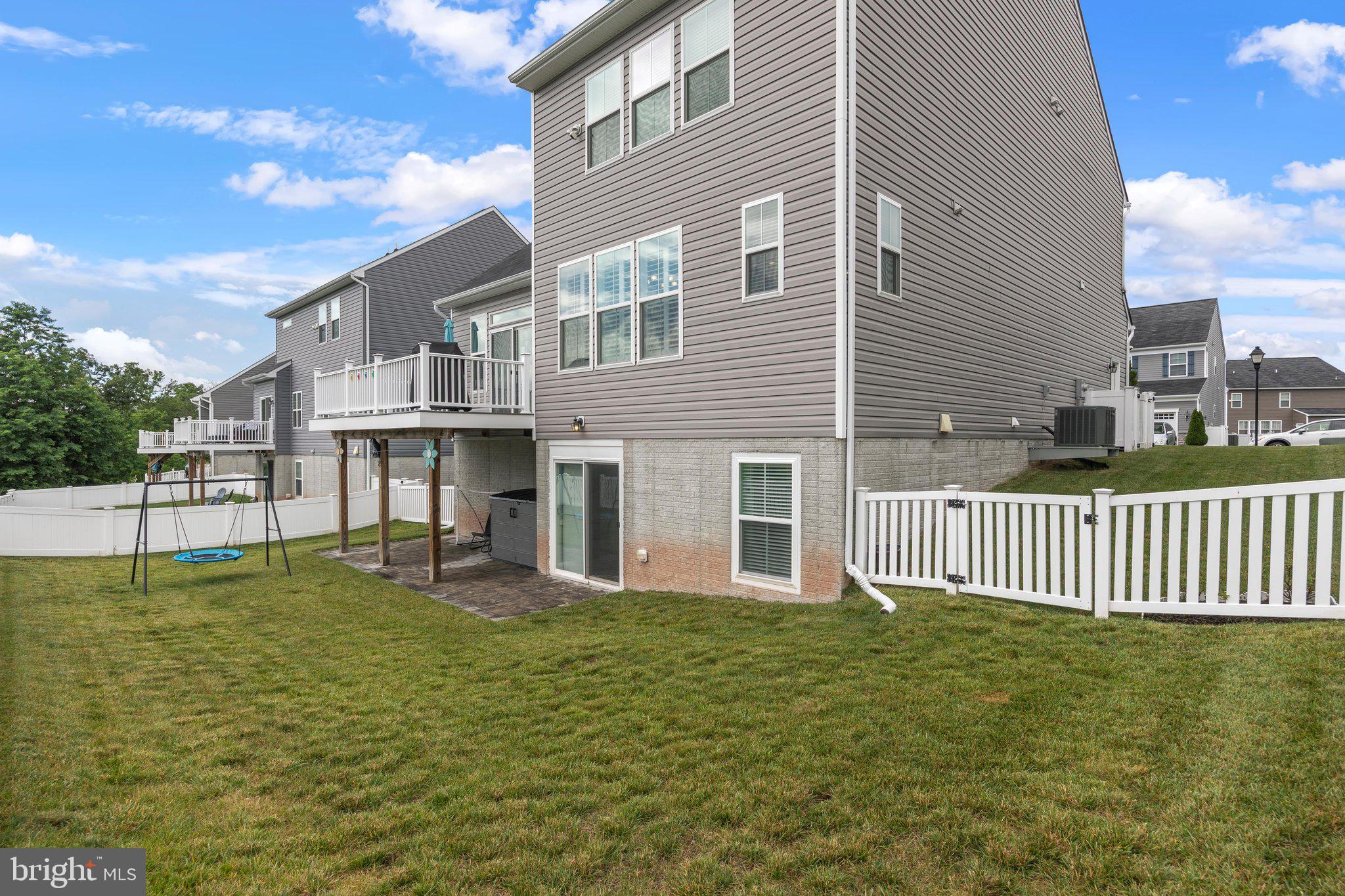 MEADE'S CROSSING - Residential