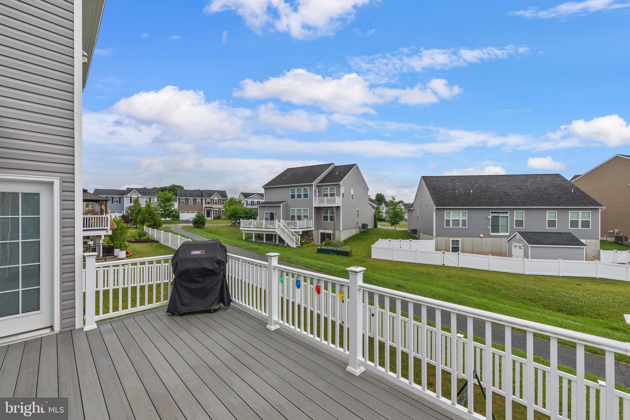 MEADE'S CROSSING - Residential