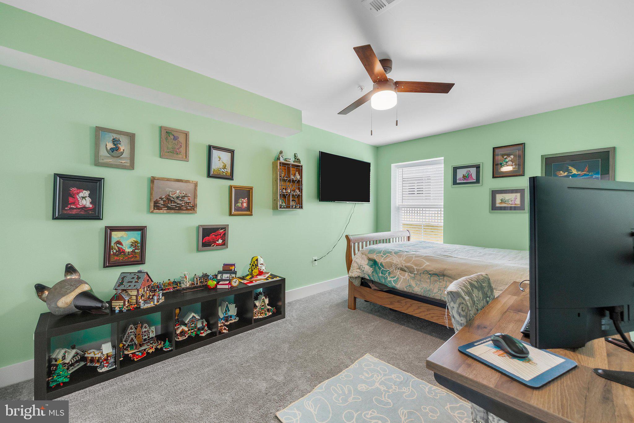 MEADE'S CROSSING - Residential
