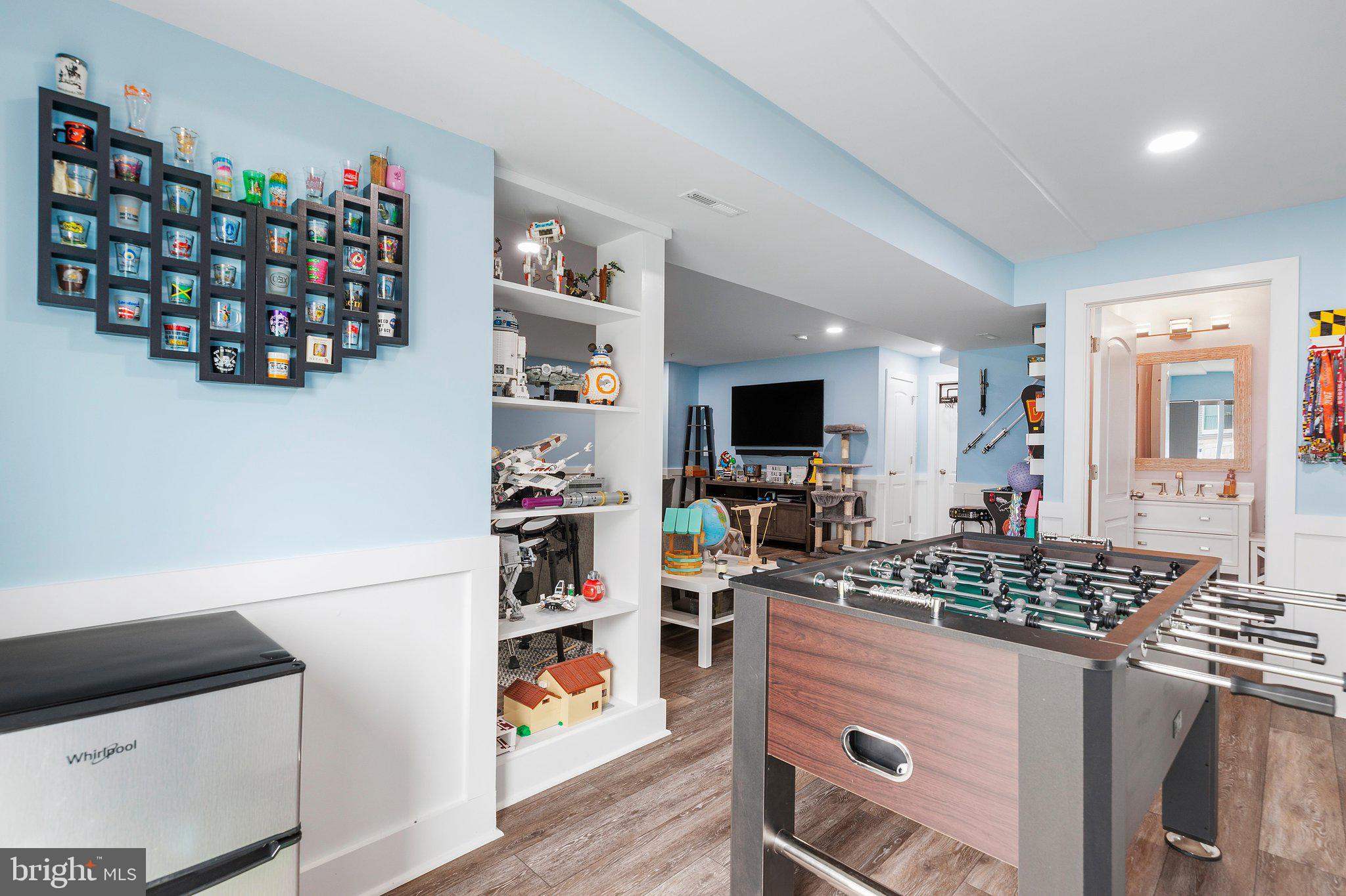 MEADE'S CROSSING - Residential