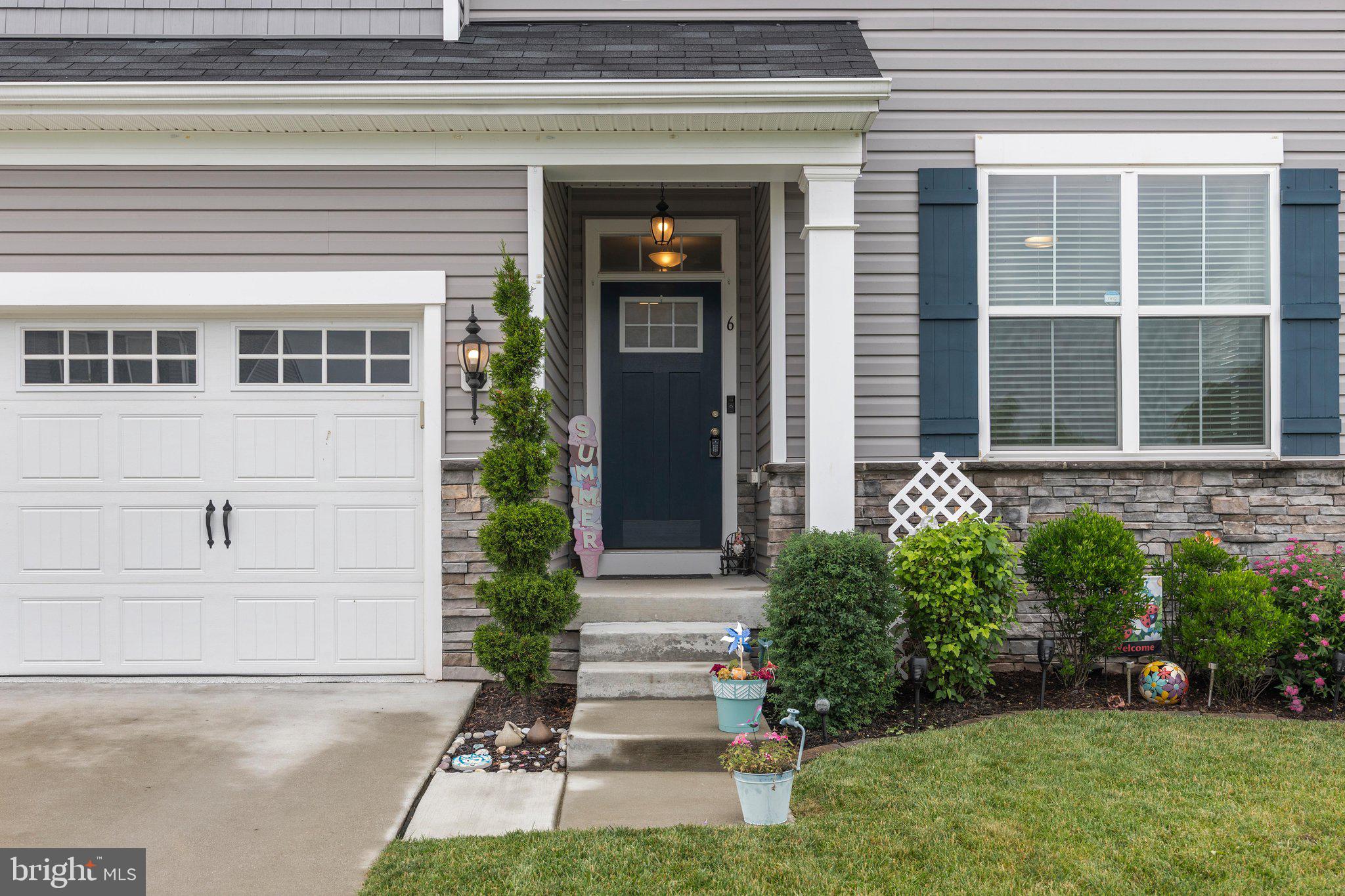 MEADE'S CROSSING - Residential
