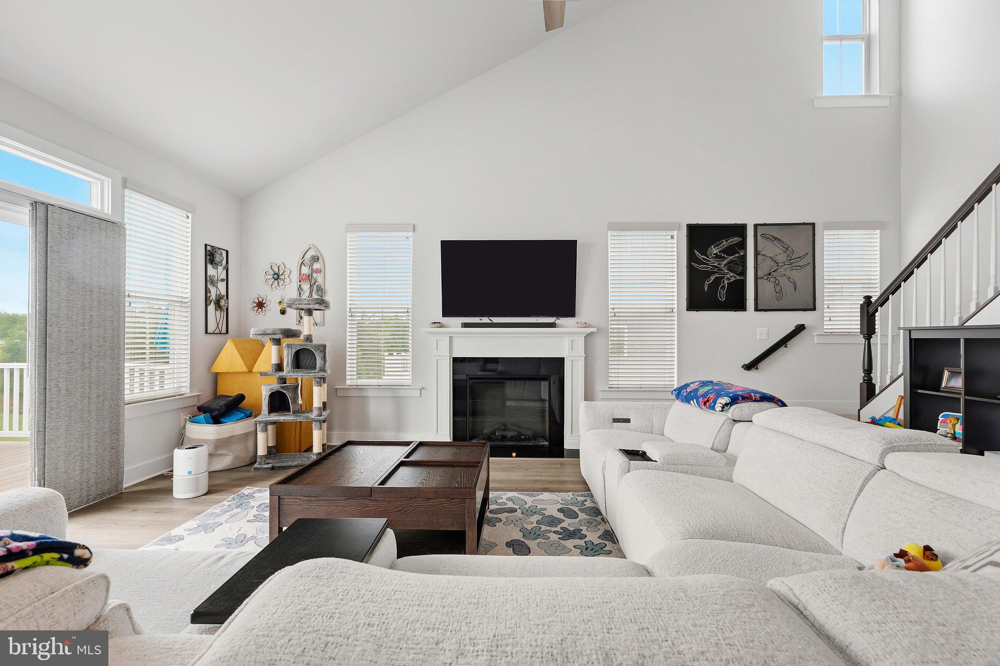 MEADE'S CROSSING - Residential
