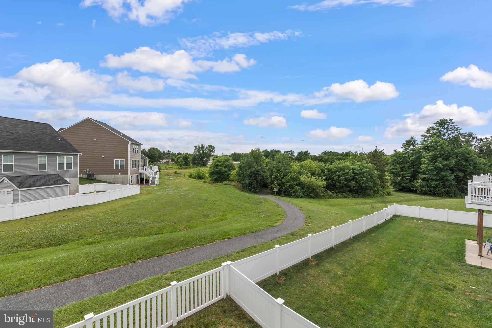 MEADE'S CROSSING - Residential