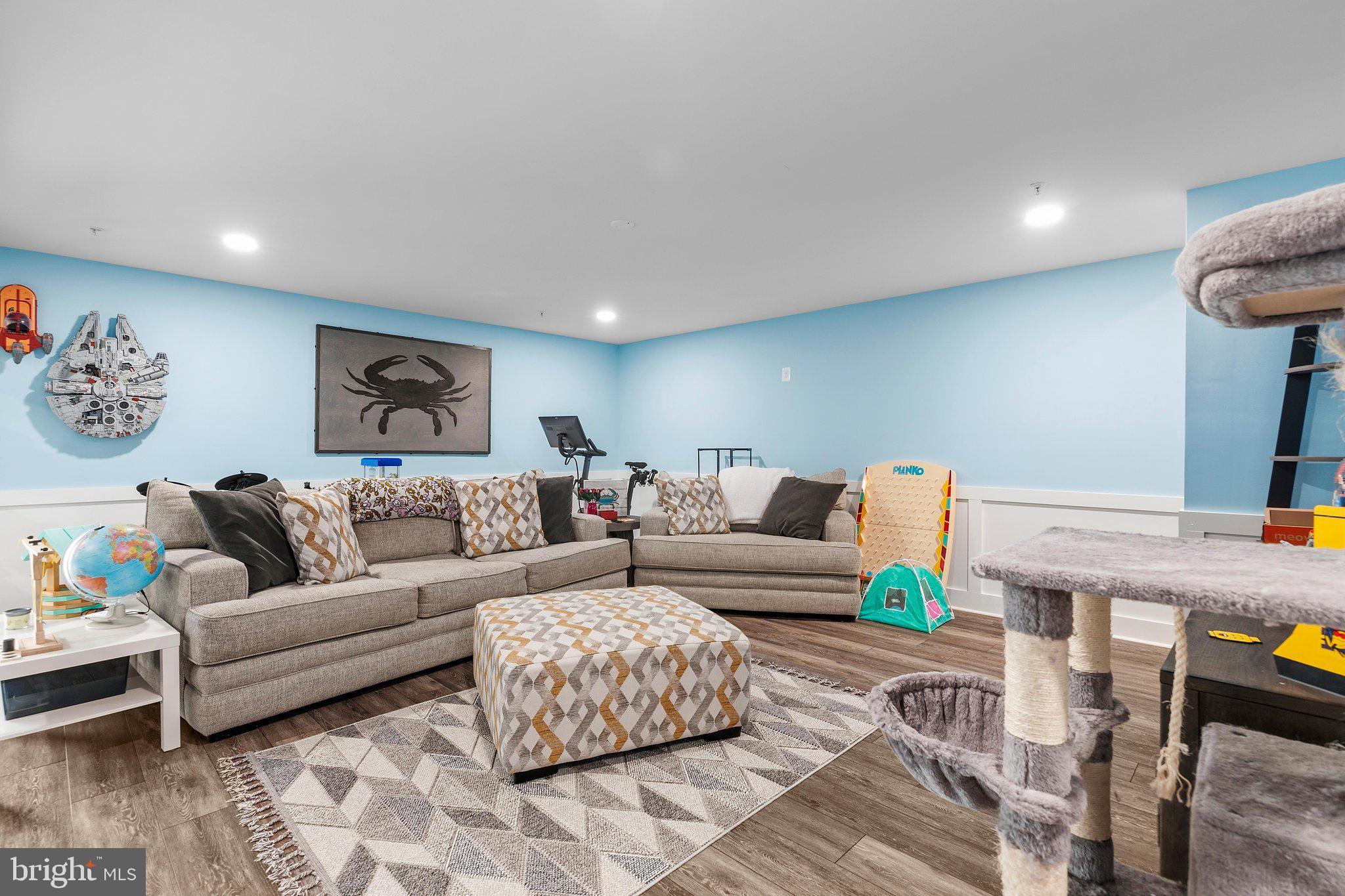 MEADE'S CROSSING - Residential