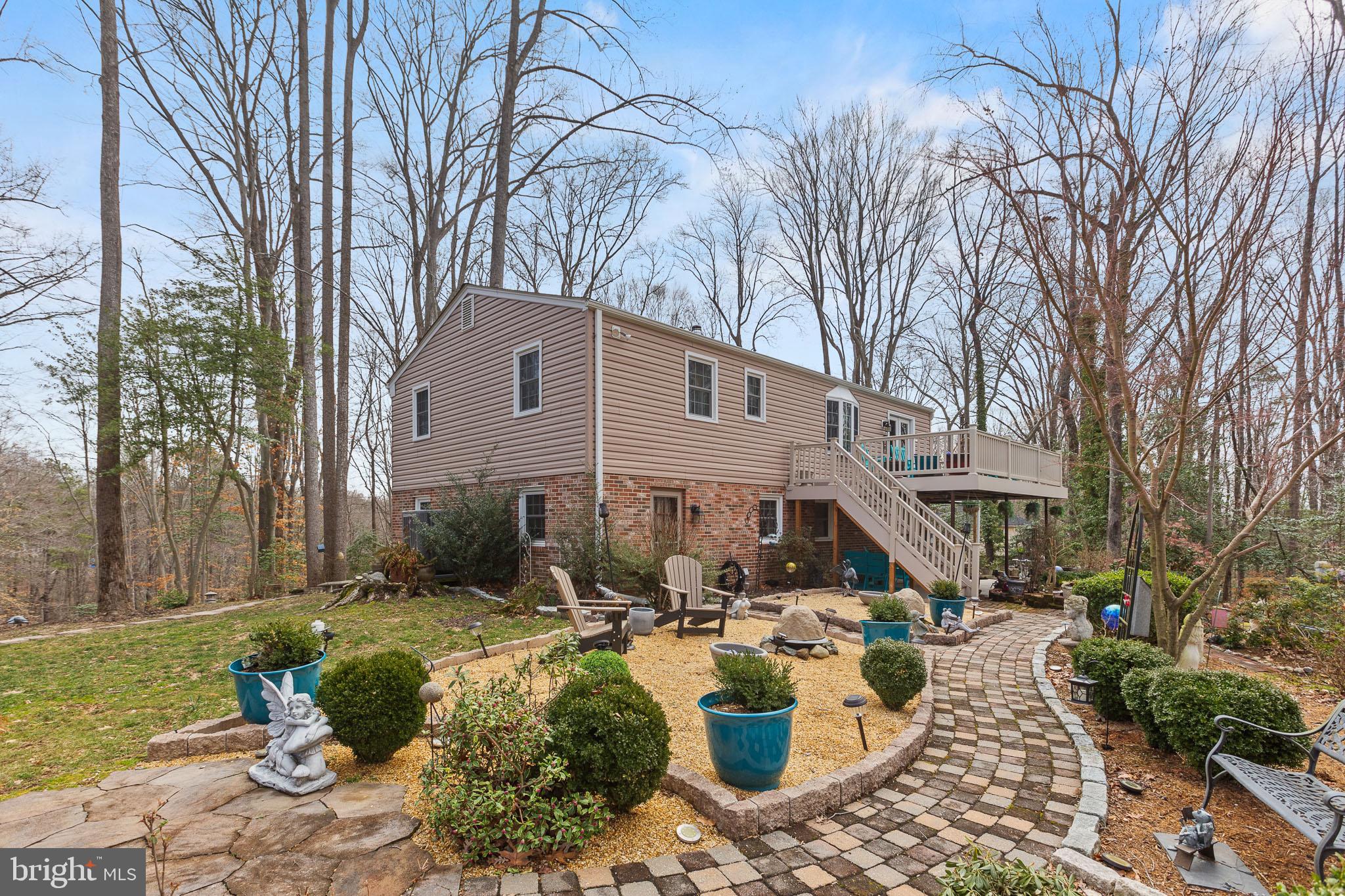 RUSTIC HILLS - Residential