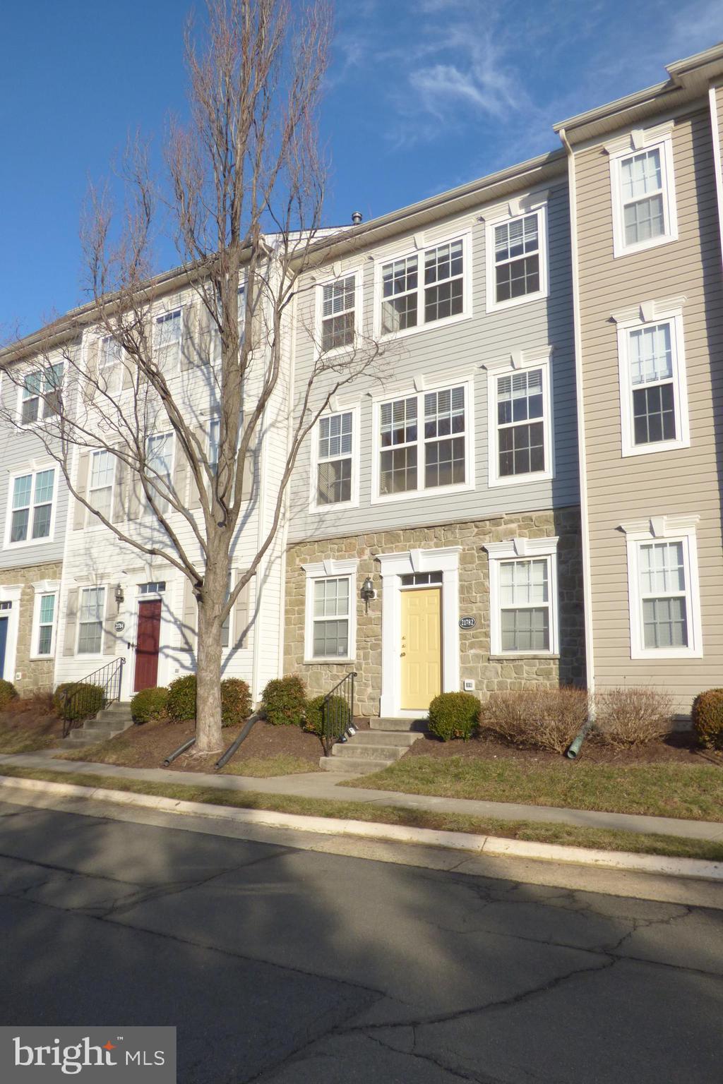 PARKSIDE AT ASHBURN - Residential