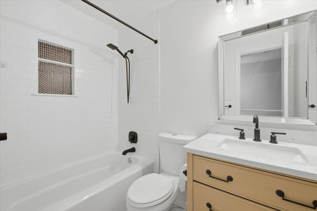 HERITAGE CROSSING - Residential