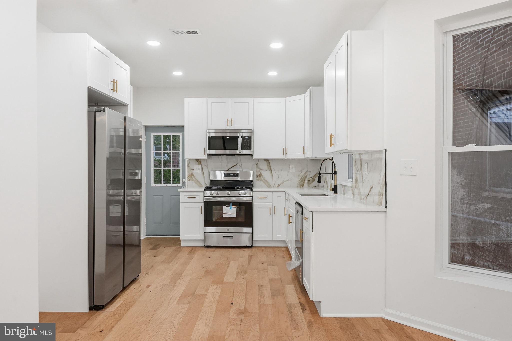 COBBS CREEK - Residential