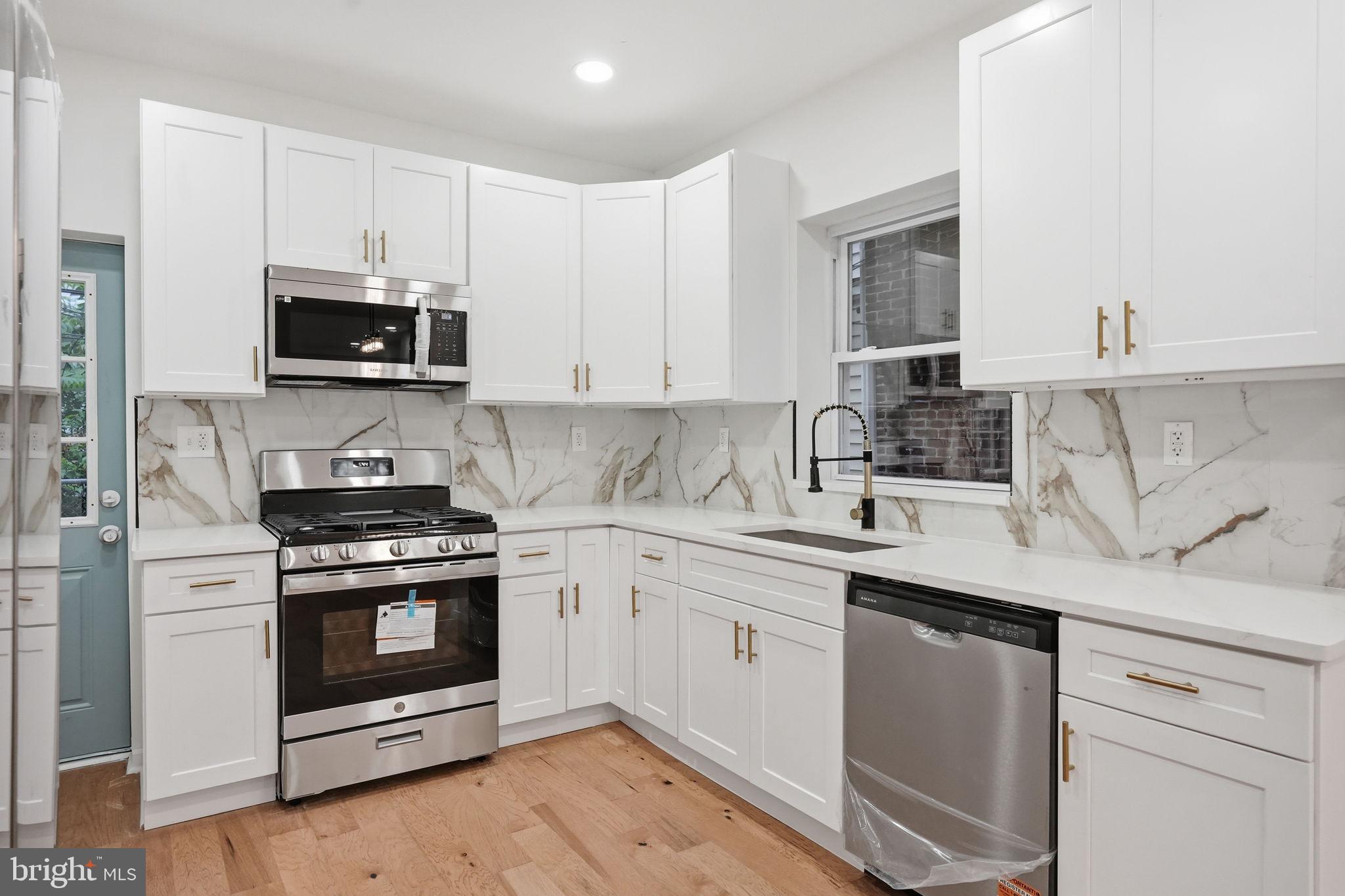 COBBS CREEK - Residential