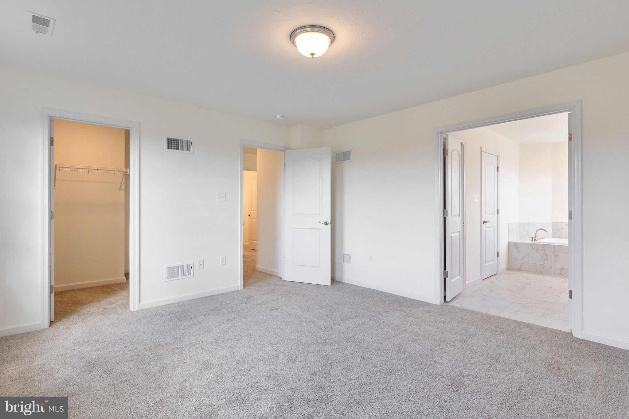EAGLE ROCK - Residential