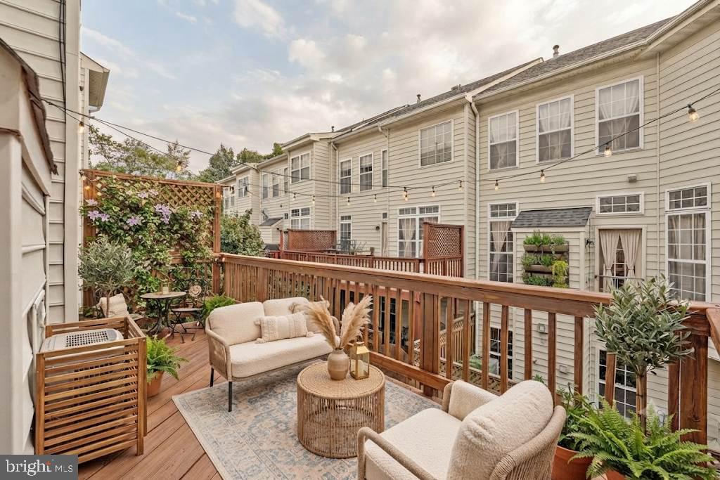 PROVIDENCE PARK - Residential