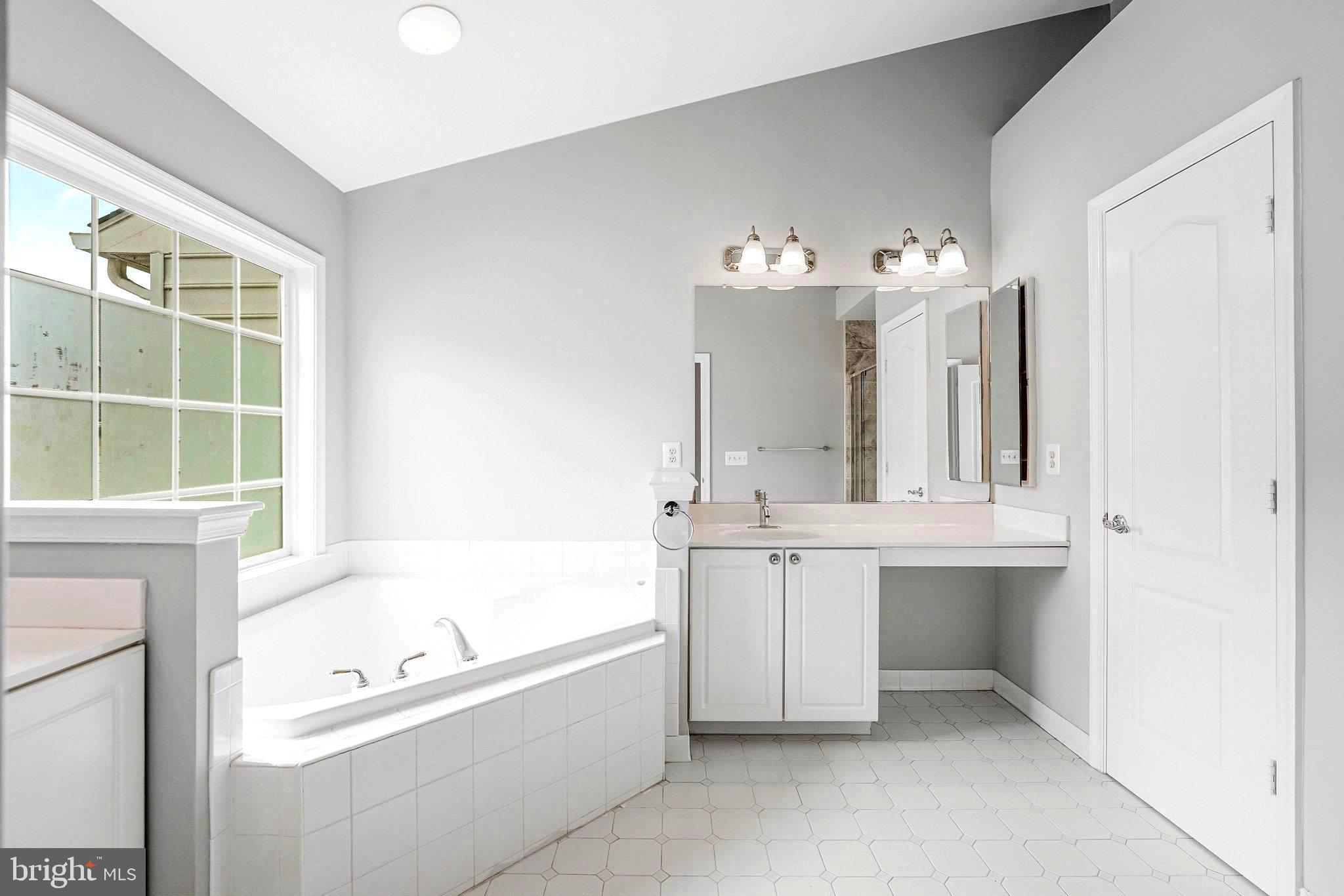 PROVIDENCE PARK - Residential