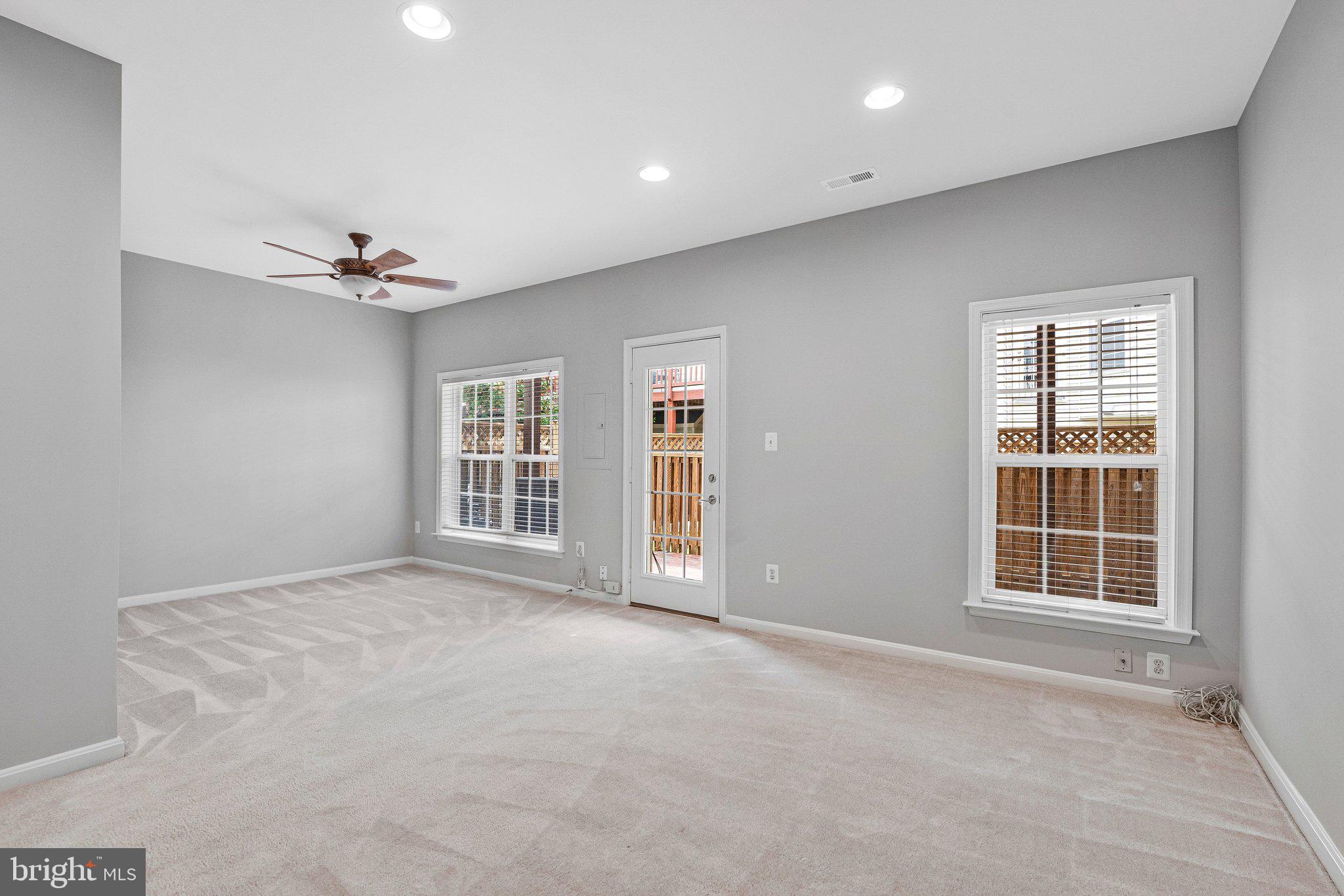 PROVIDENCE PARK - Residential