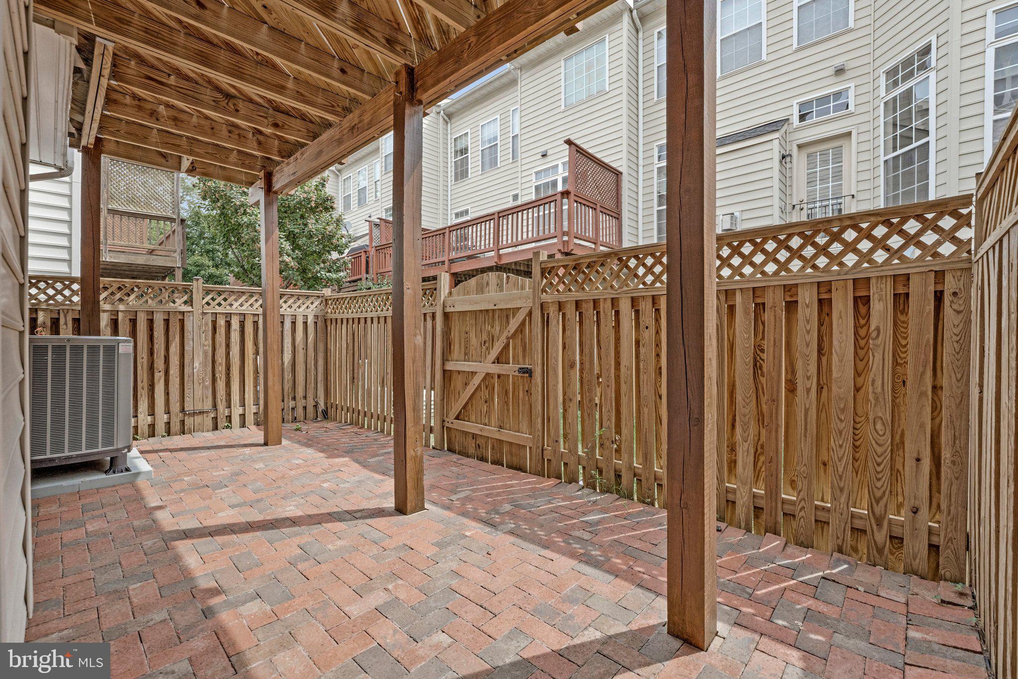 PROVIDENCE PARK - Residential